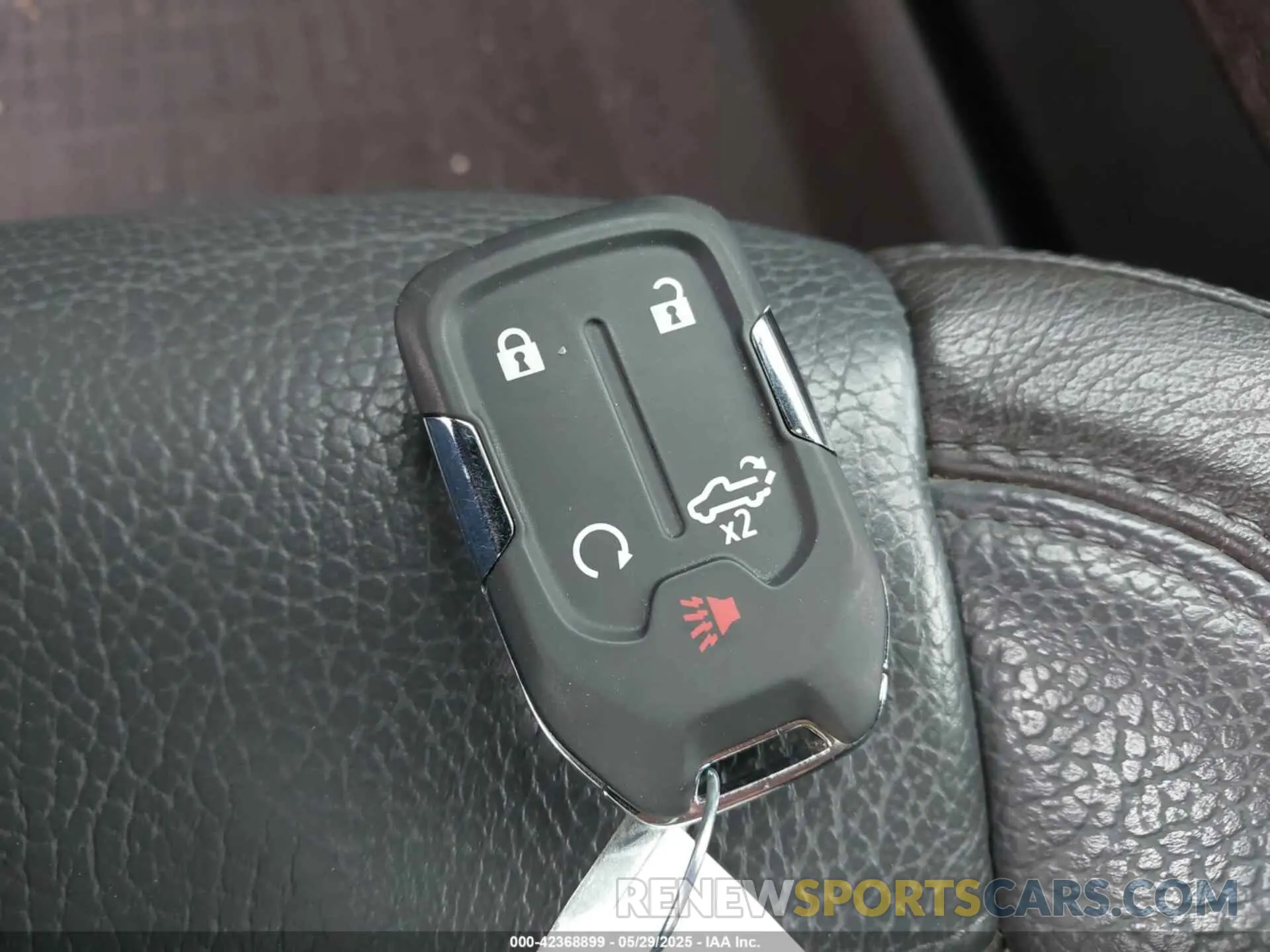11 Photograph of a damaged car 1GTU9FEL7KZ257183 GMC SIERRA 1500 2019