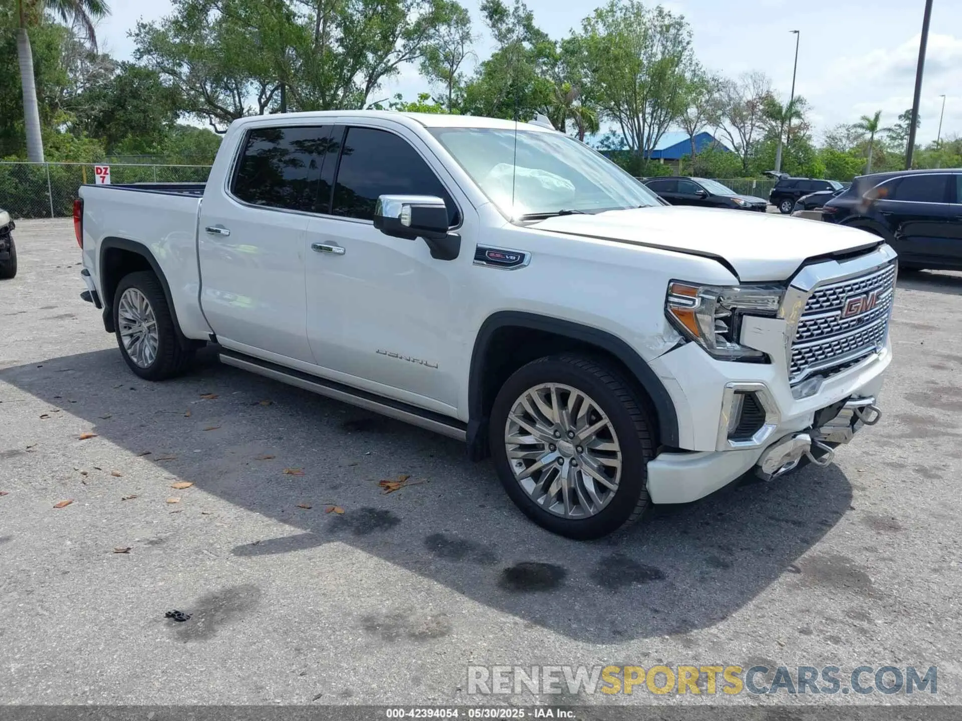 1 Photograph of a damaged car 1GTU9FEL7KZ349426 GMC SIERRA 1500 2019