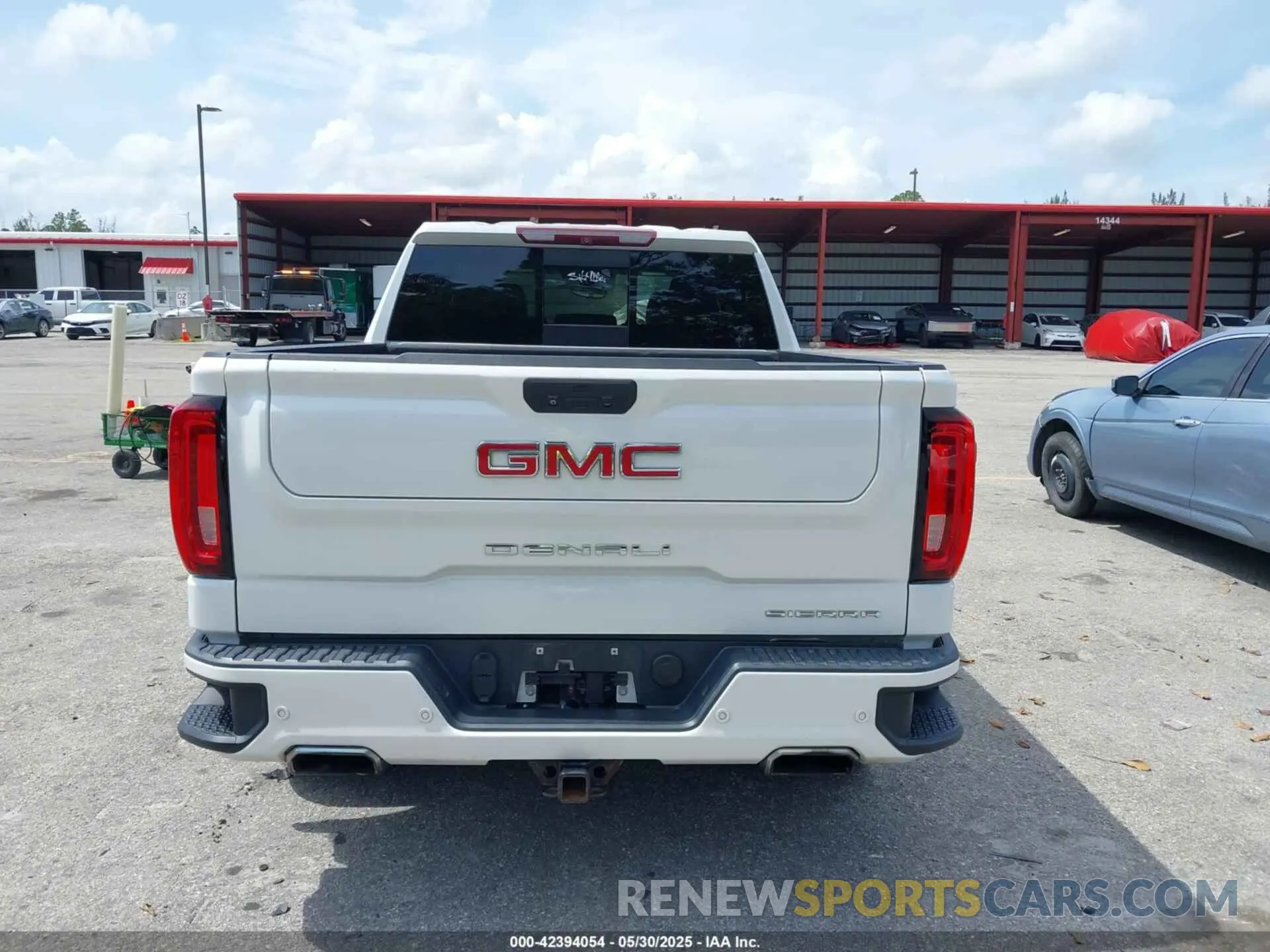 16 Photograph of a damaged car 1GTU9FEL7KZ349426 GMC SIERRA 1500 2019