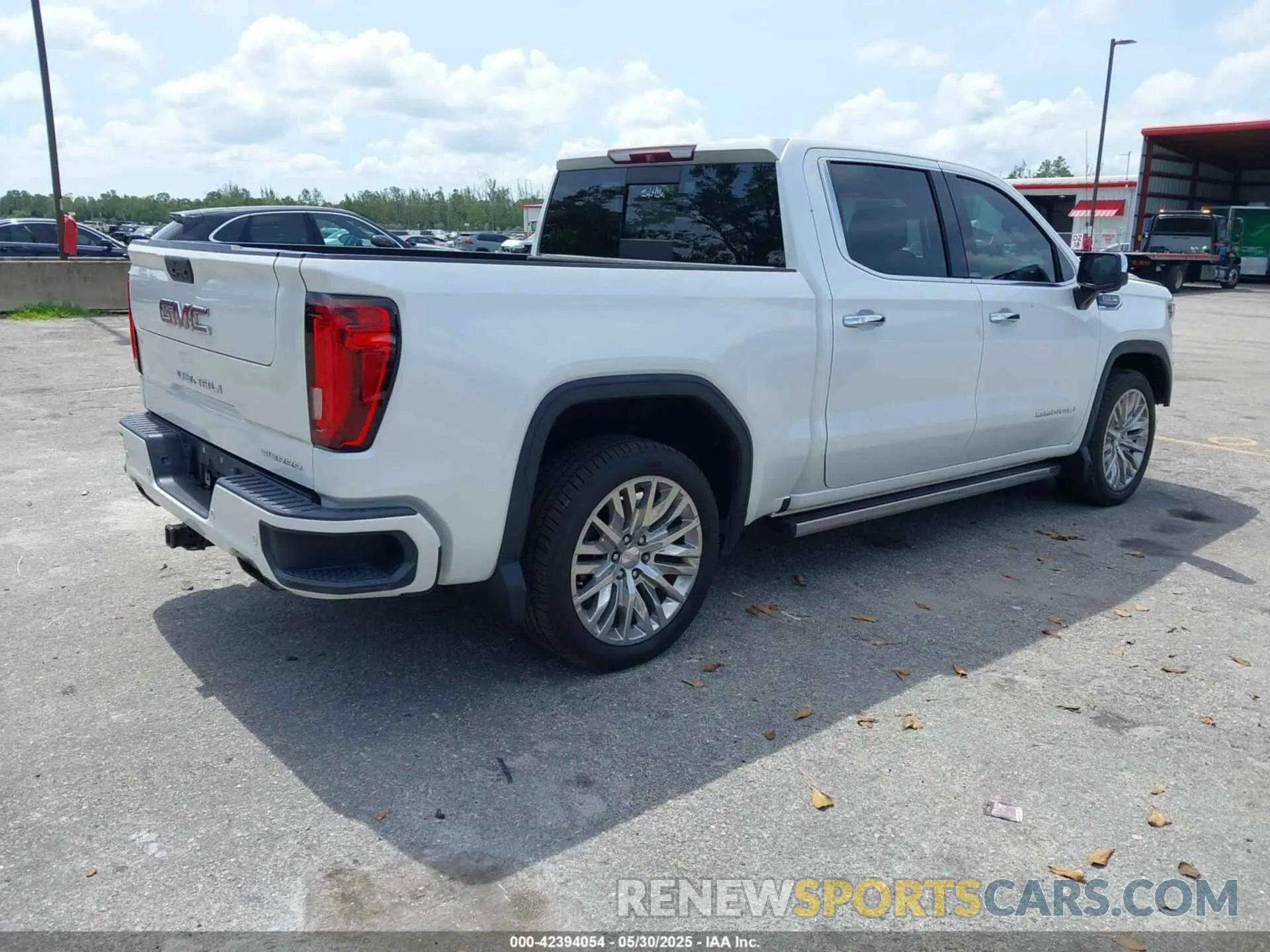 4 Photograph of a damaged car 1GTU9FEL7KZ349426 GMC SIERRA 1500 2019
