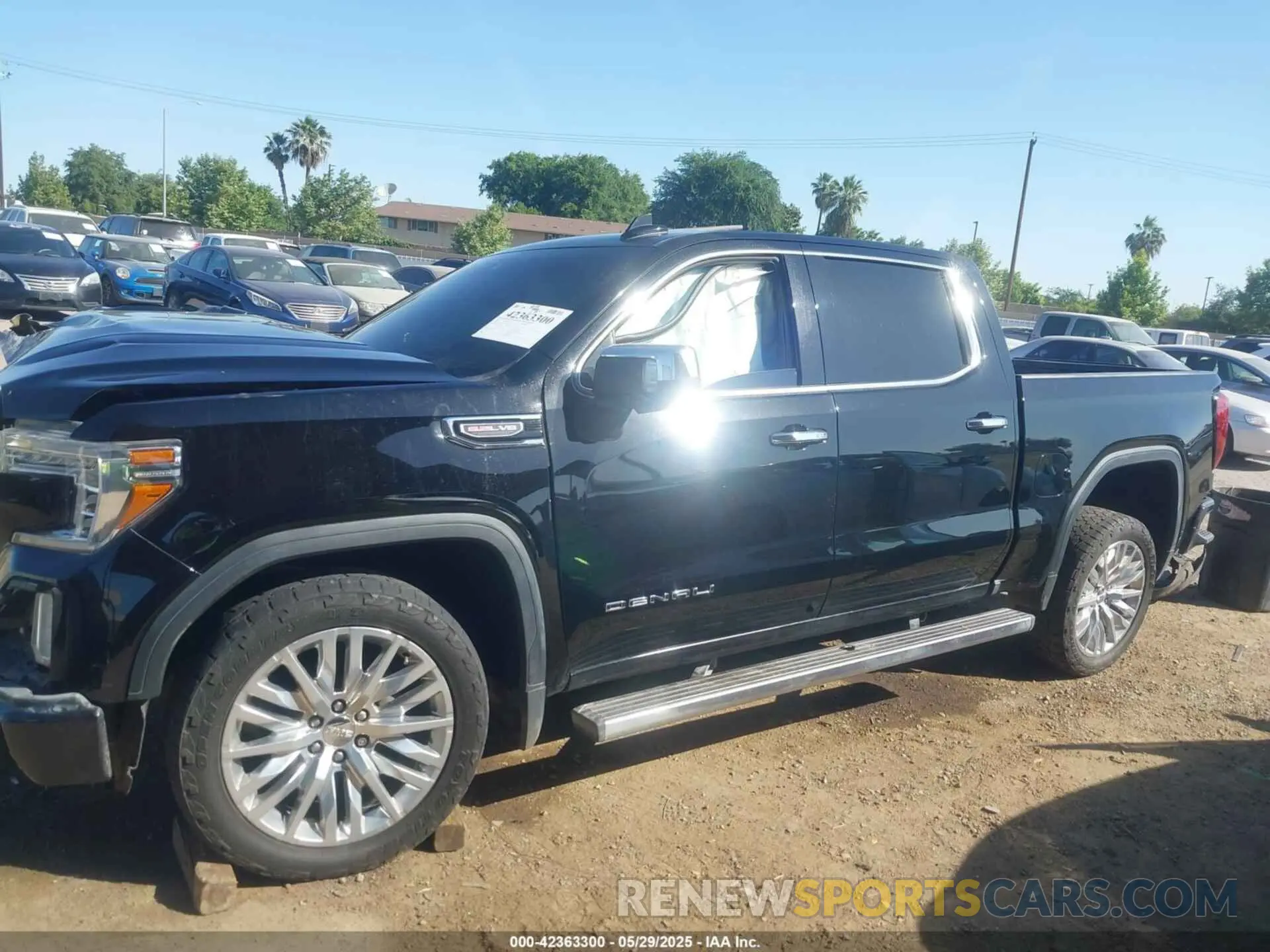 15 Photograph of a damaged car 1GTU9FEL8KZ173809 GMC SIERRA 1500 2019