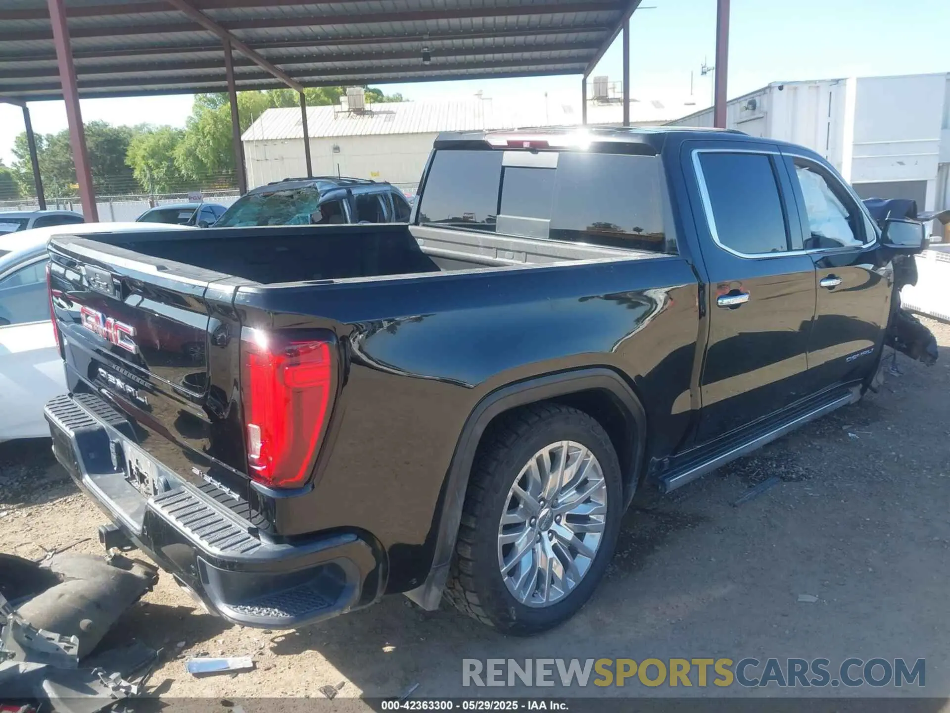 4 Photograph of a damaged car 1GTU9FEL8KZ173809 GMC SIERRA 1500 2019