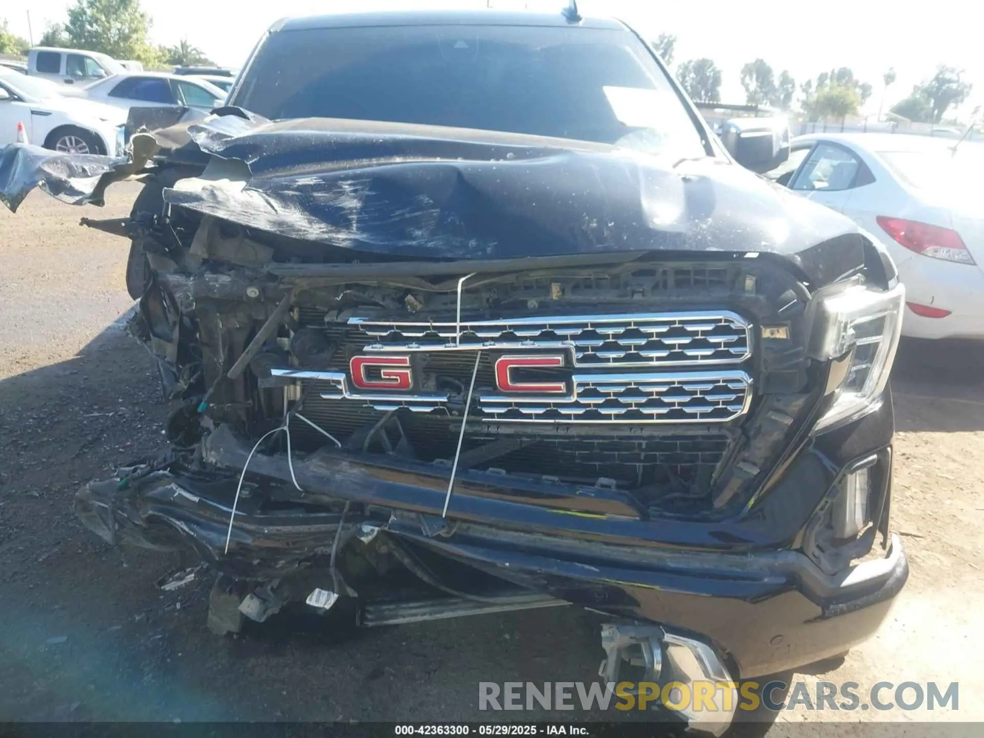 6 Photograph of a damaged car 1GTU9FEL8KZ173809 GMC SIERRA 1500 2019