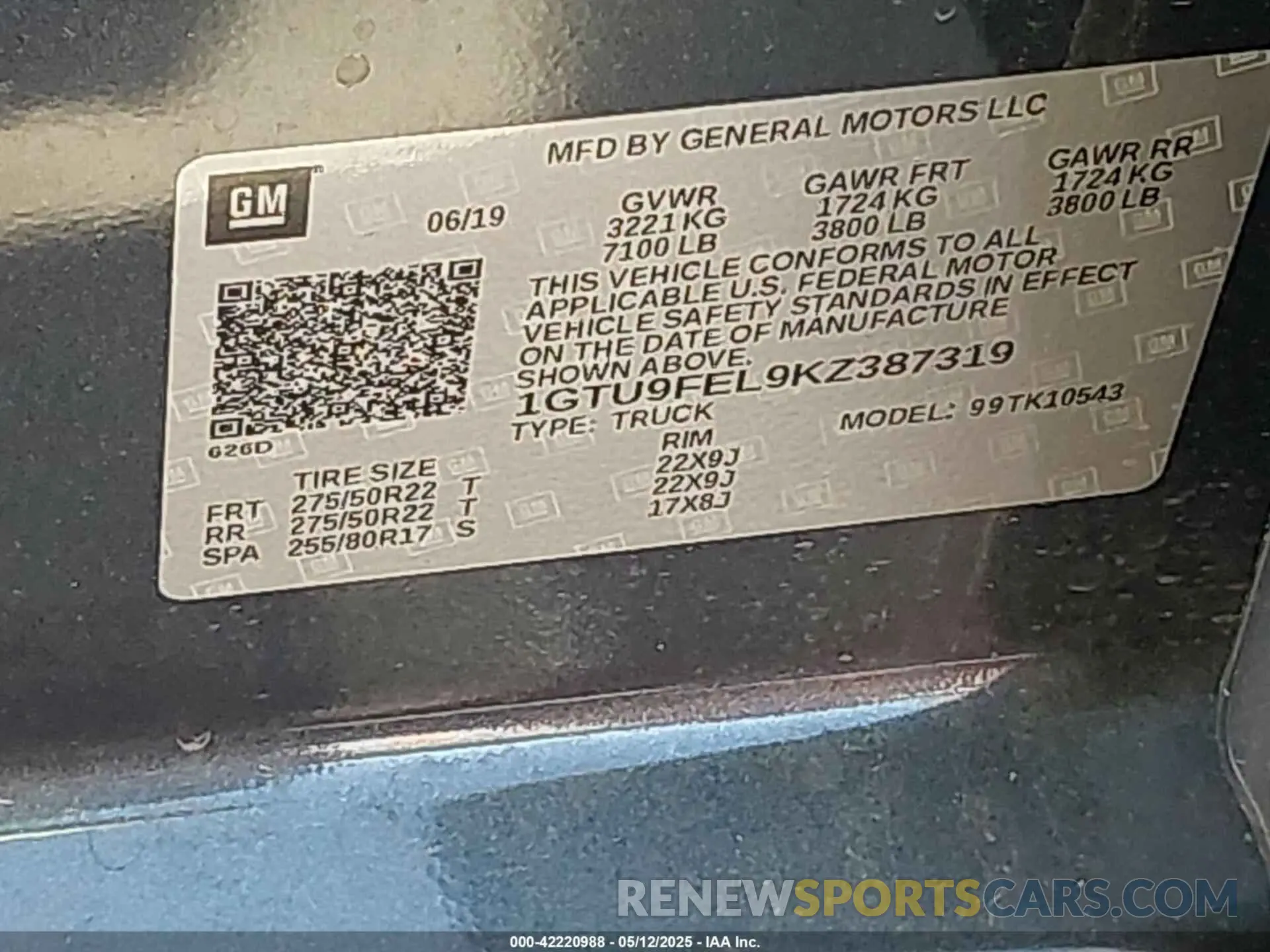 9 Photograph of a damaged car 1GTU9FEL9KZ387319 GMC SIERRA 1500 2019