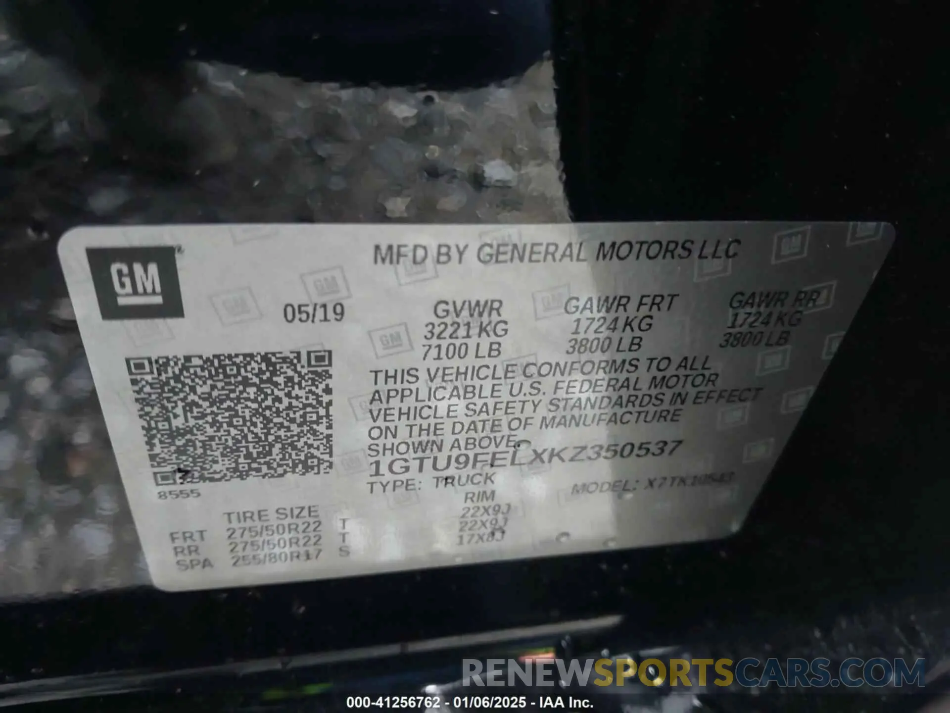 9 Photograph of a damaged car 1GTU9FELXKZ350537 GMC SIERRA 1500 2019