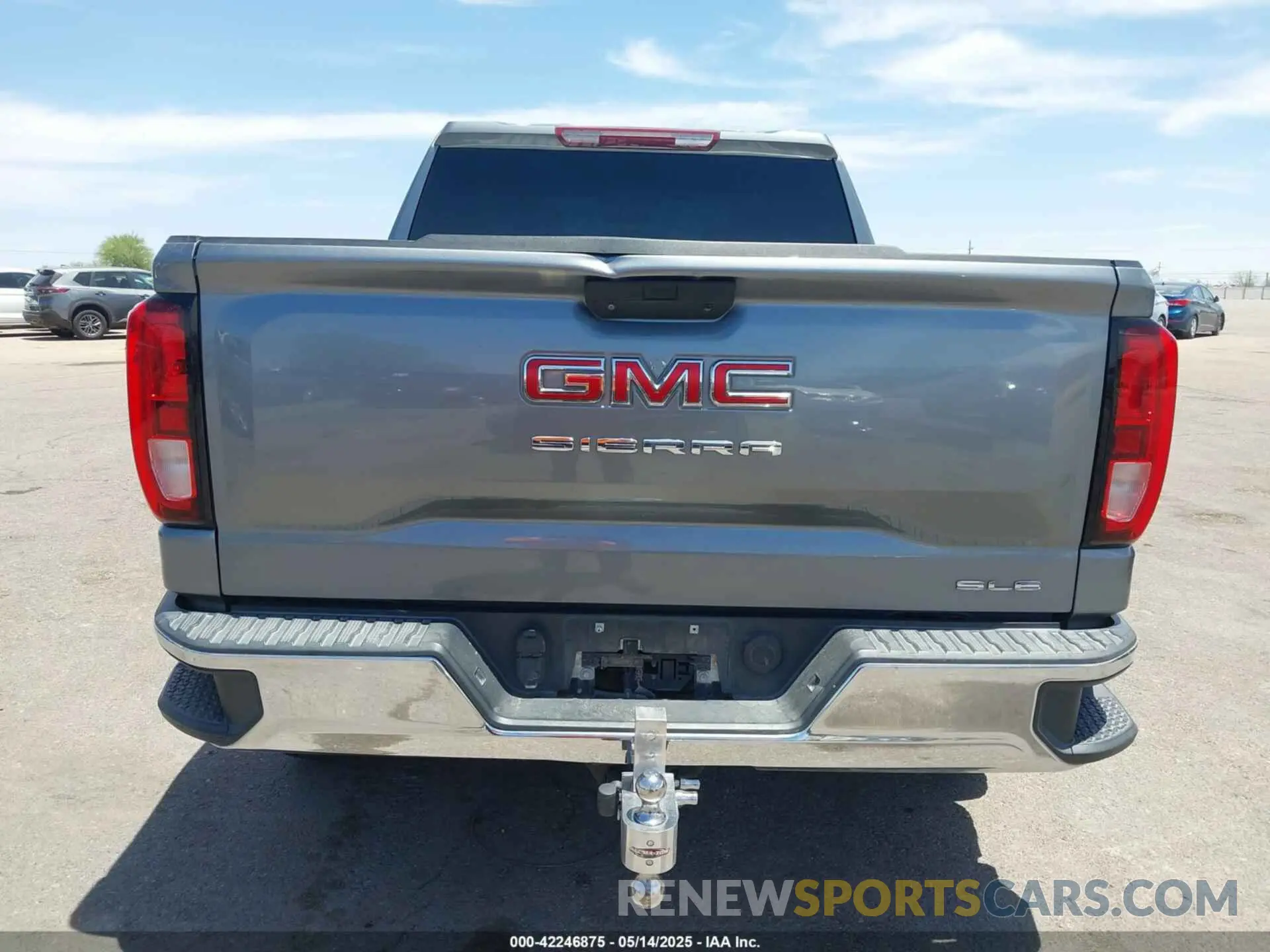 17 Photograph of a damaged car 3GTP8BED3KG240124 GMC SIERRA 1500 2019