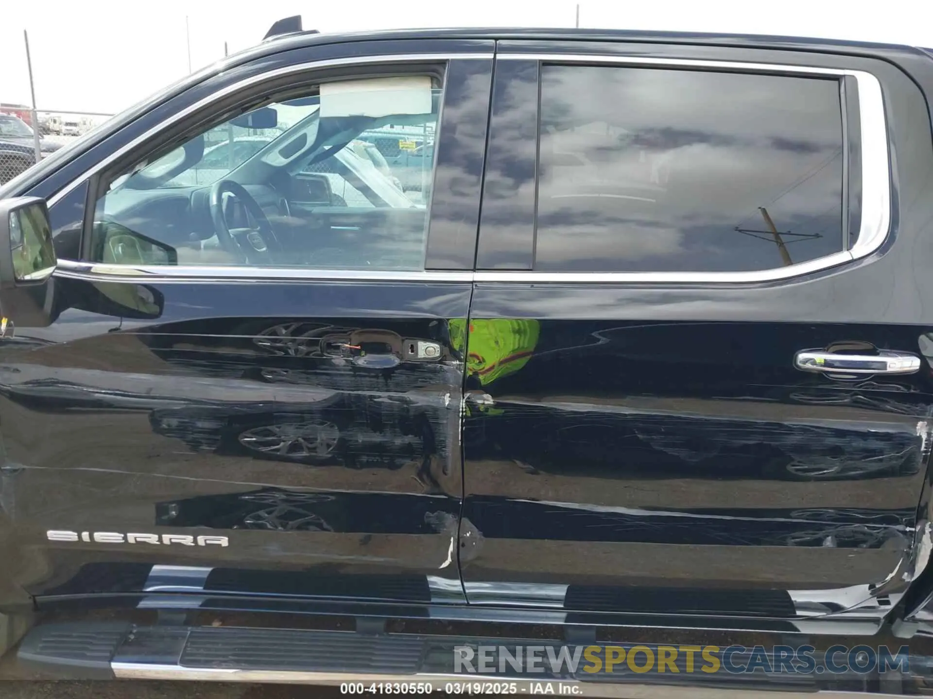 14 Photograph of a damaged car 3GTP8DED2KG162561 GMC SIERRA 1500 2019