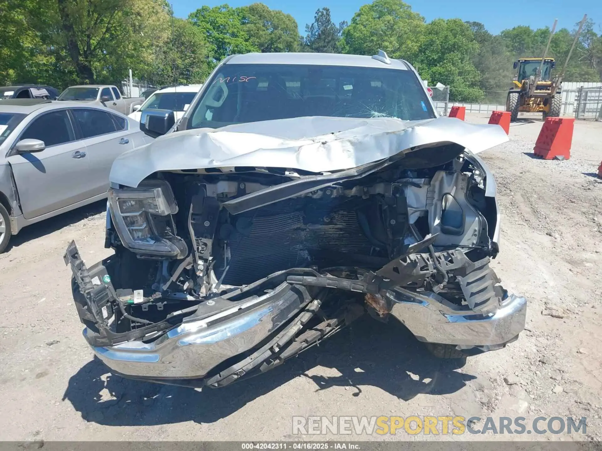 12 Photograph of a damaged car 3GTP8DED5KG229850 GMC SIERRA 1500 2019