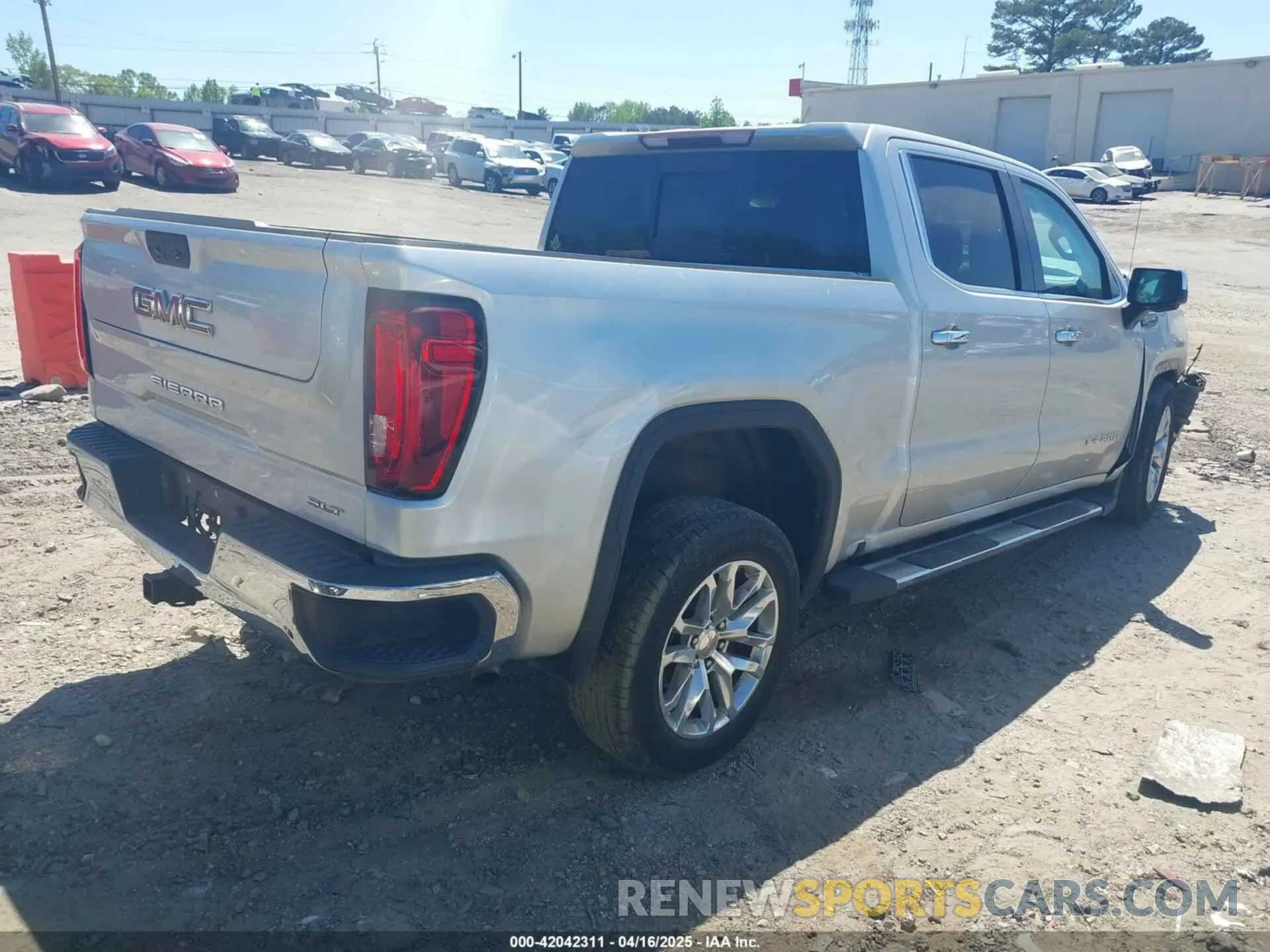 4 Photograph of a damaged car 3GTP8DED5KG229850 GMC SIERRA 1500 2019