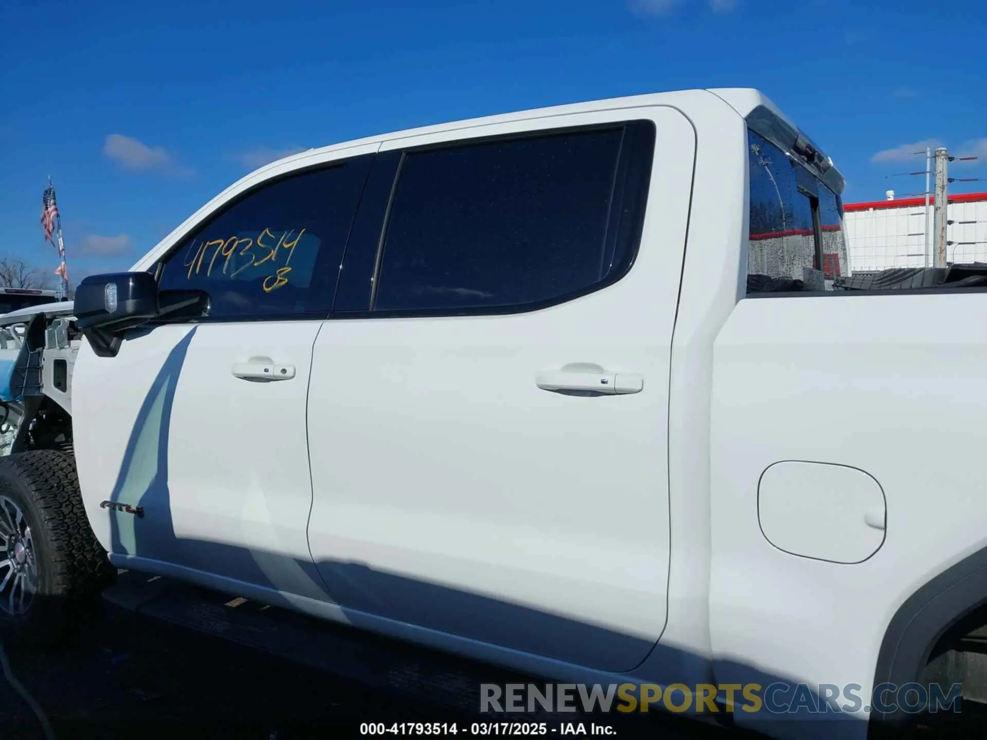 15 Photograph of a damaged car 3GTP9EEL2KG228598 GMC SIERRA 1500 2019