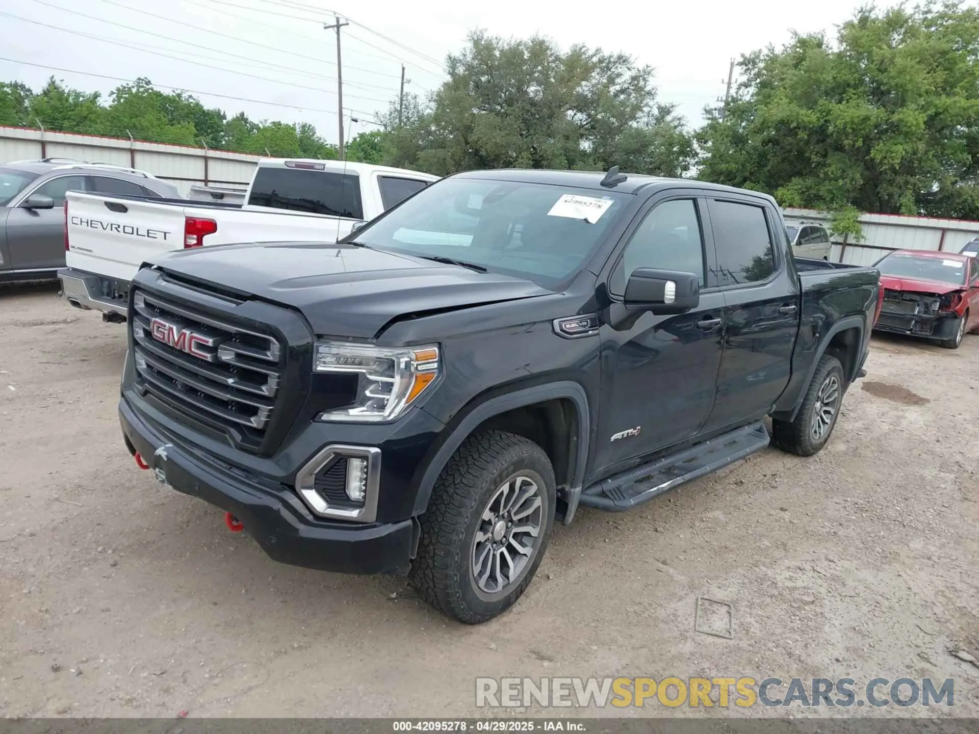 2 Photograph of a damaged car 3GTP9EEL8KG131096 GMC SIERRA 1500 2019