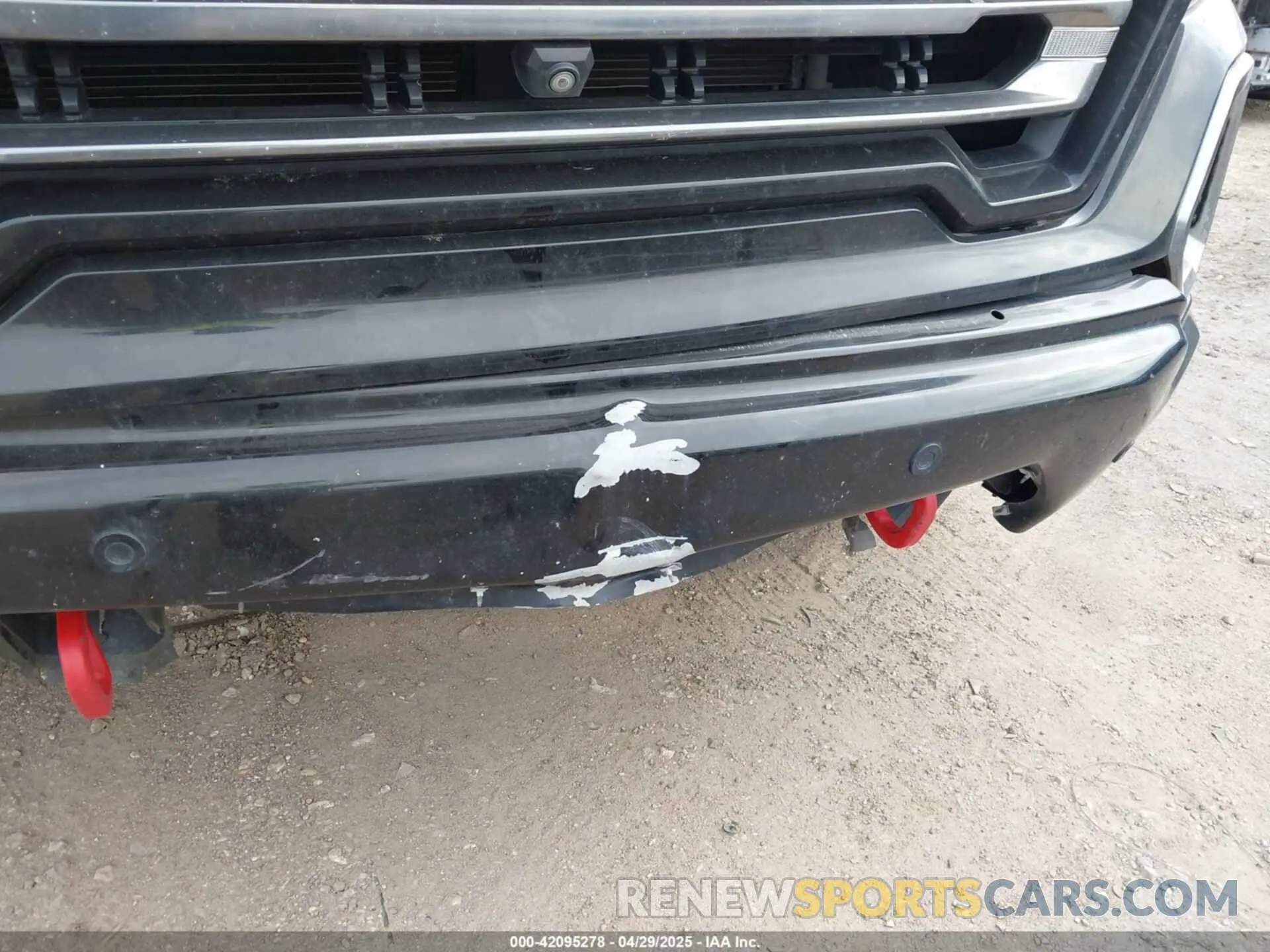 6 Photograph of a damaged car 3GTP9EEL8KG131096 GMC SIERRA 1500 2019