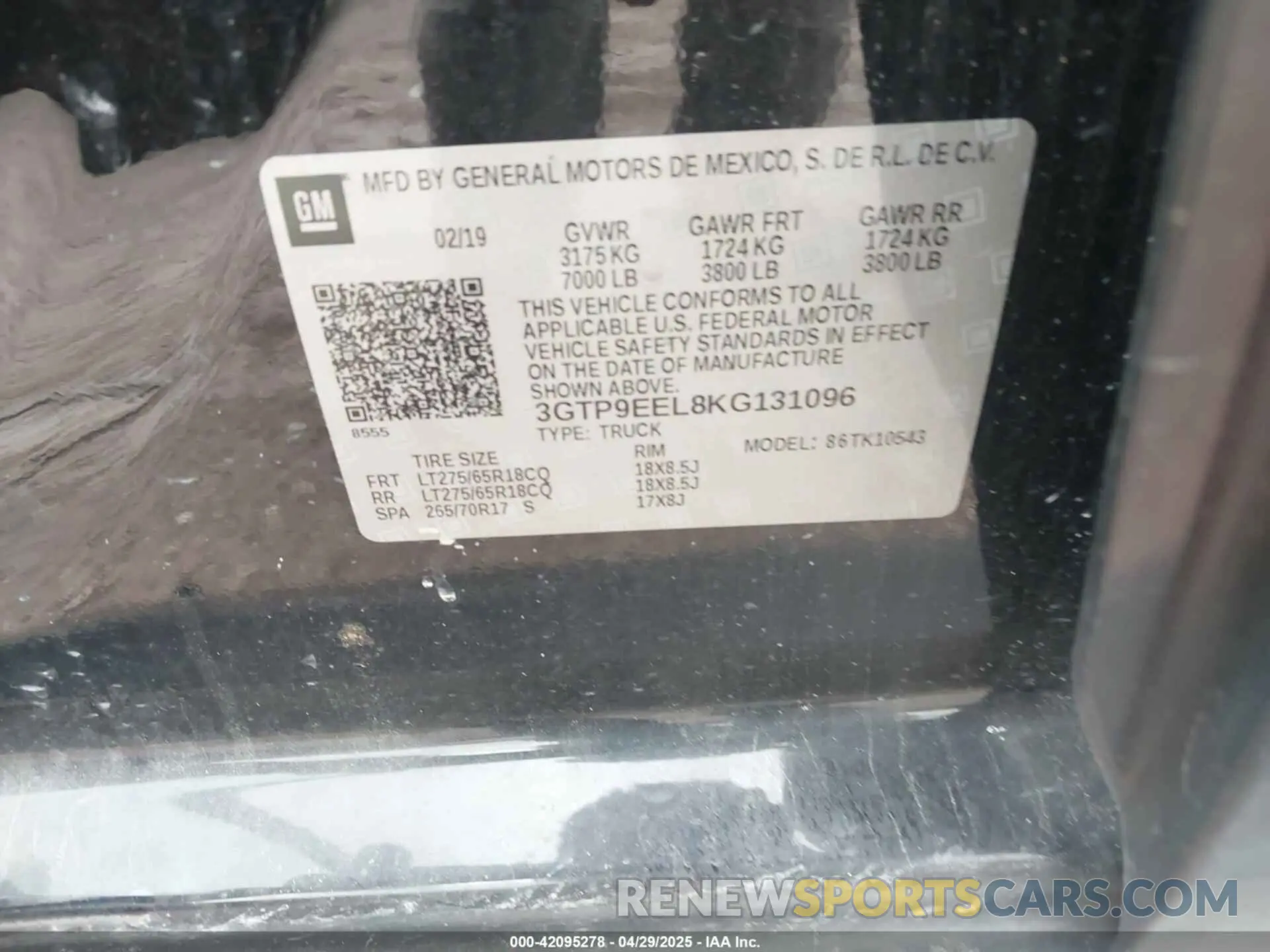 9 Photograph of a damaged car 3GTP9EEL8KG131096 GMC SIERRA 1500 2019
