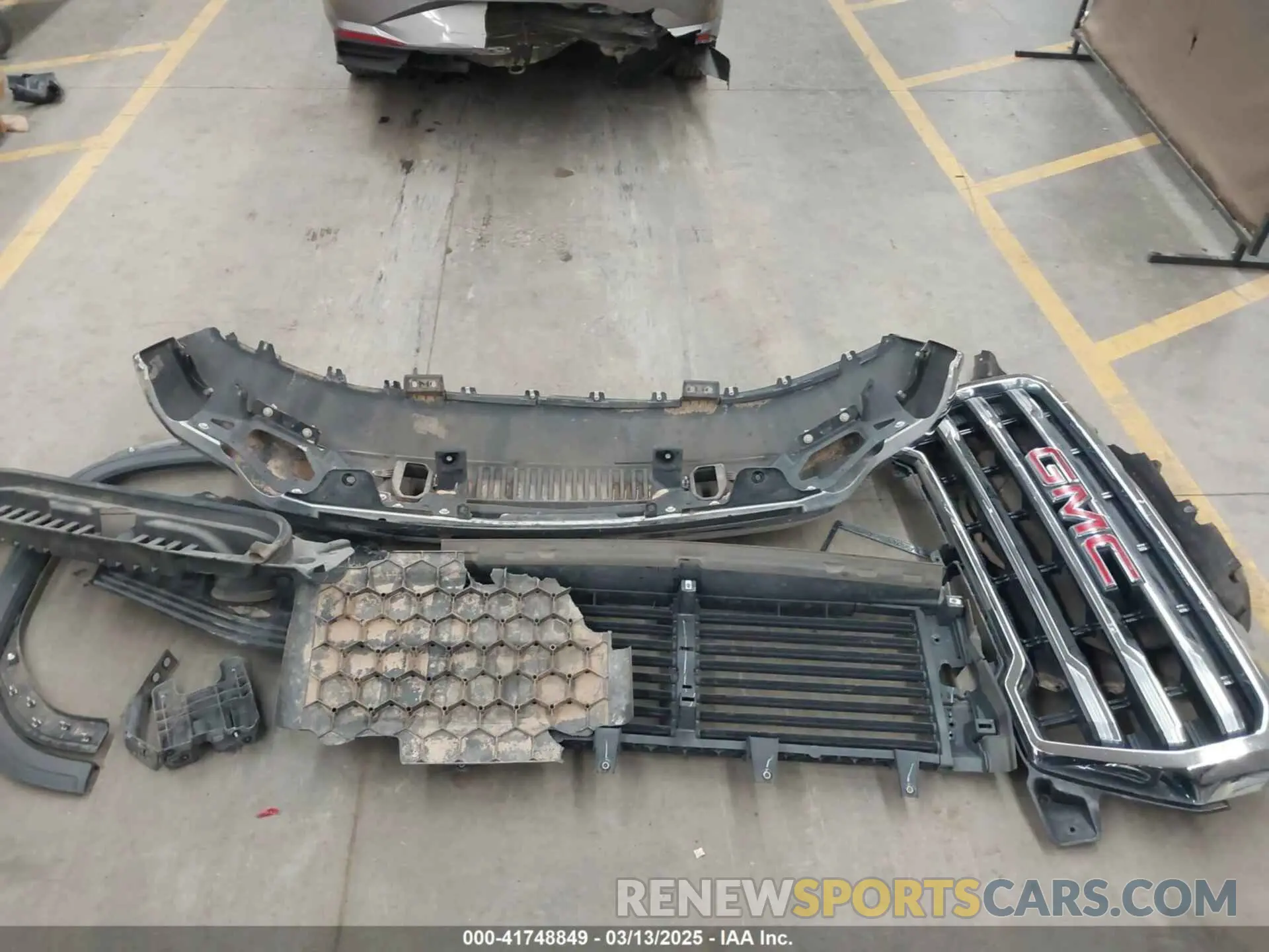 12 Photograph of a damaged car 3GTU9BED4KG304512 GMC SIERRA 1500 2019