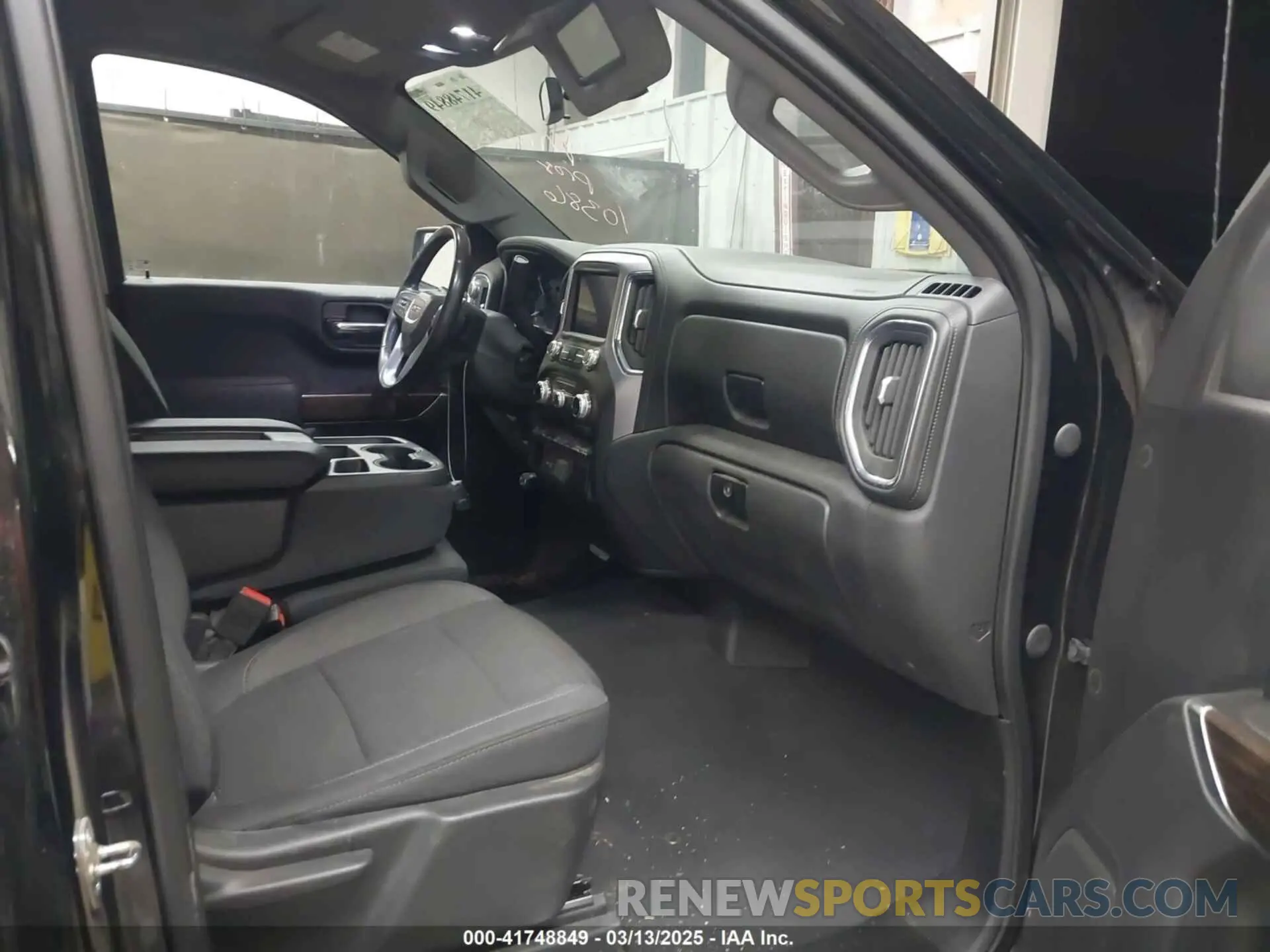 5 Photograph of a damaged car 3GTU9BED4KG304512 GMC SIERRA 1500 2019