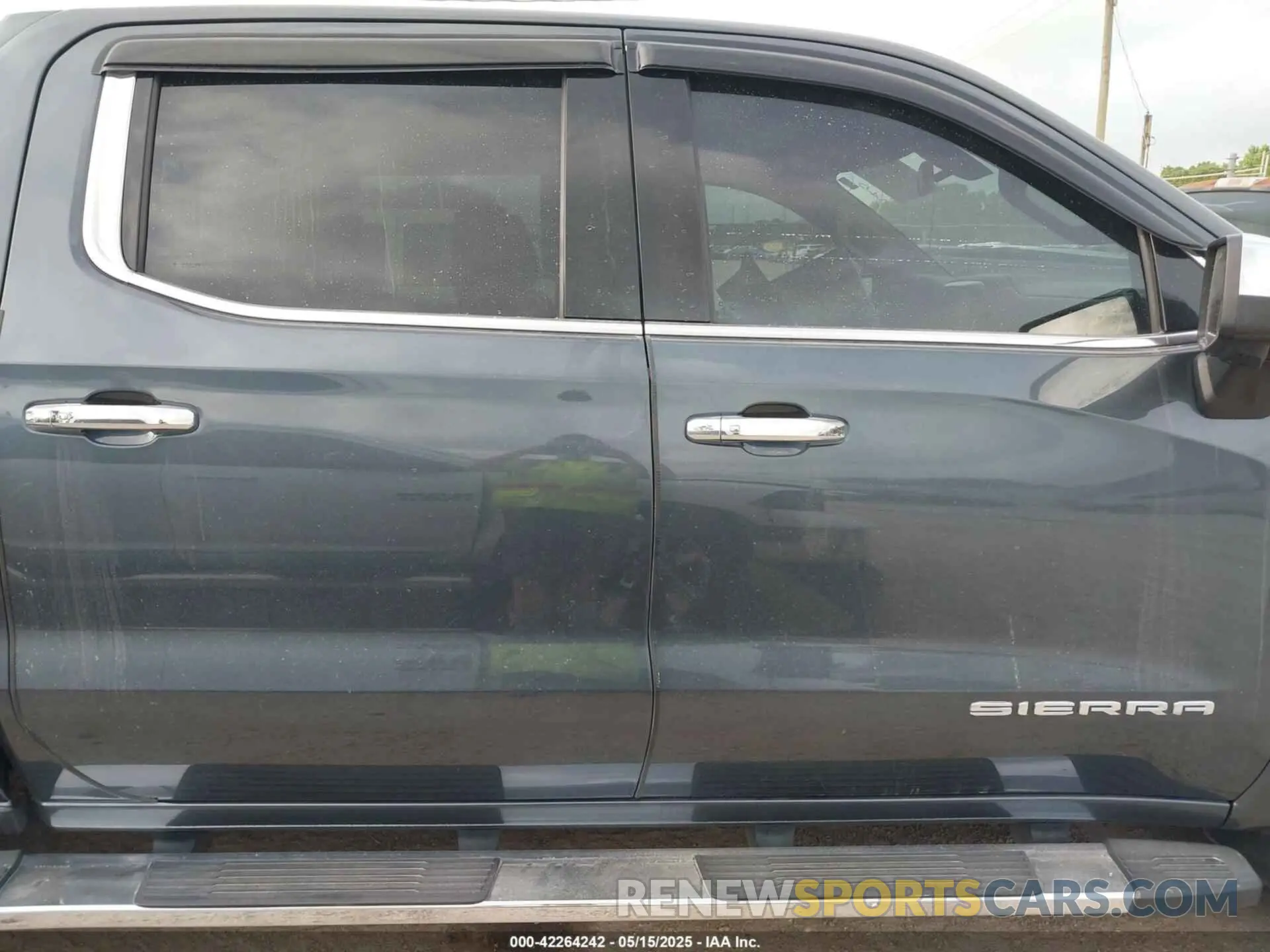 14 Photograph of a damaged car 3GTU9DED0KG200787 GMC SIERRA 1500 2019