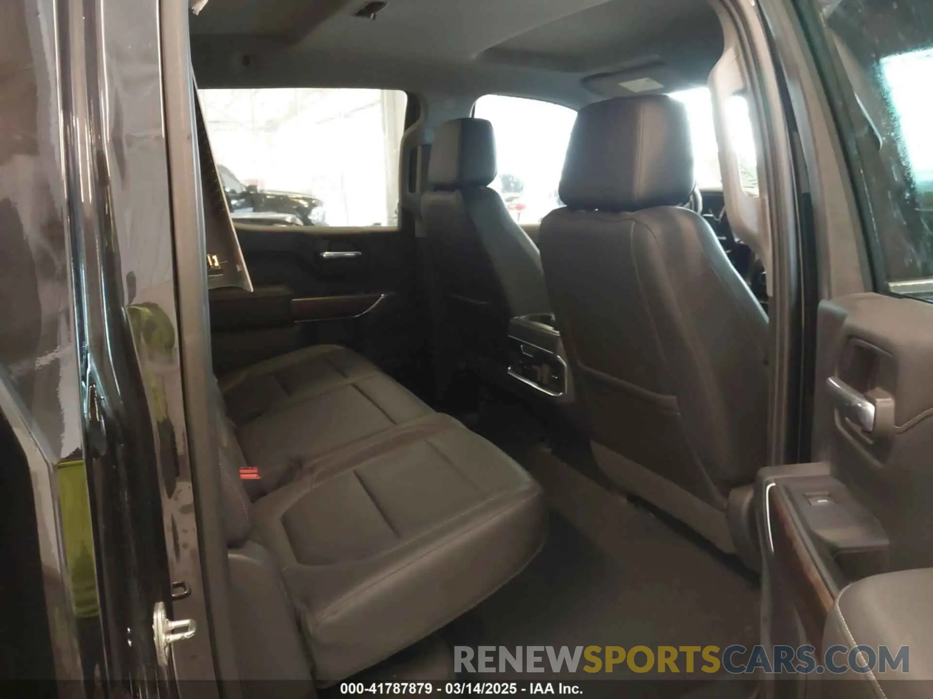 8 Photograph of a damaged car 3GTU9DED1KG137280 GMC SIERRA 1500 2019