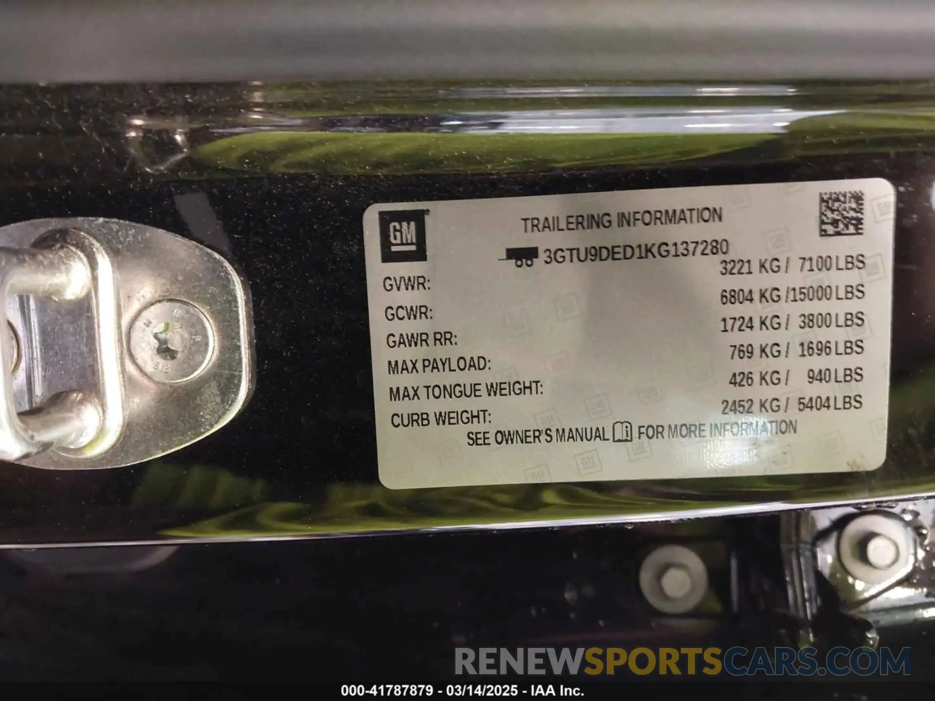 9 Photograph of a damaged car 3GTU9DED1KG137280 GMC SIERRA 1500 2019