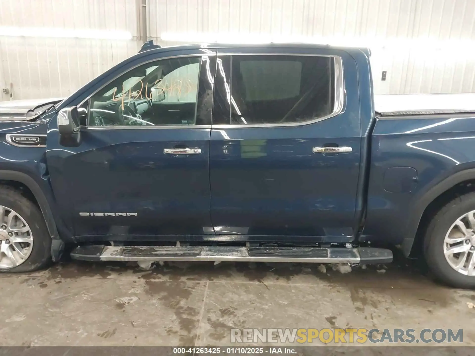 15 Photograph of a damaged car 3GTU9DED3KG137085 GMC SIERRA 1500 2019