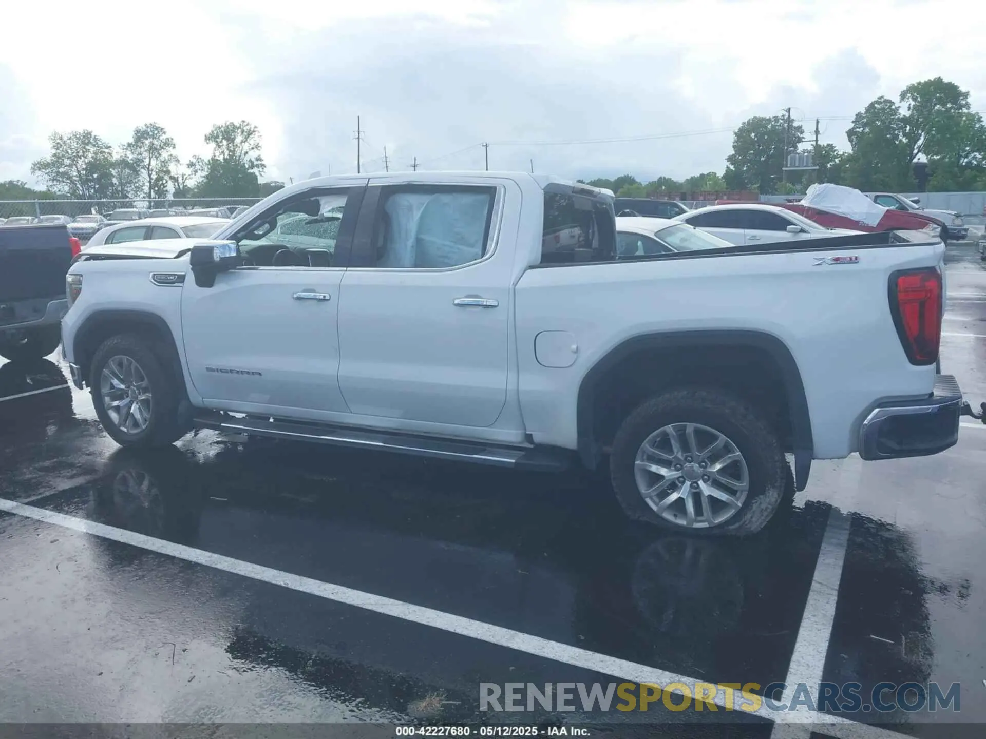 13 Photograph of a damaged car 3GTU9DED3KG195956 GMC SIERRA 1500 2019