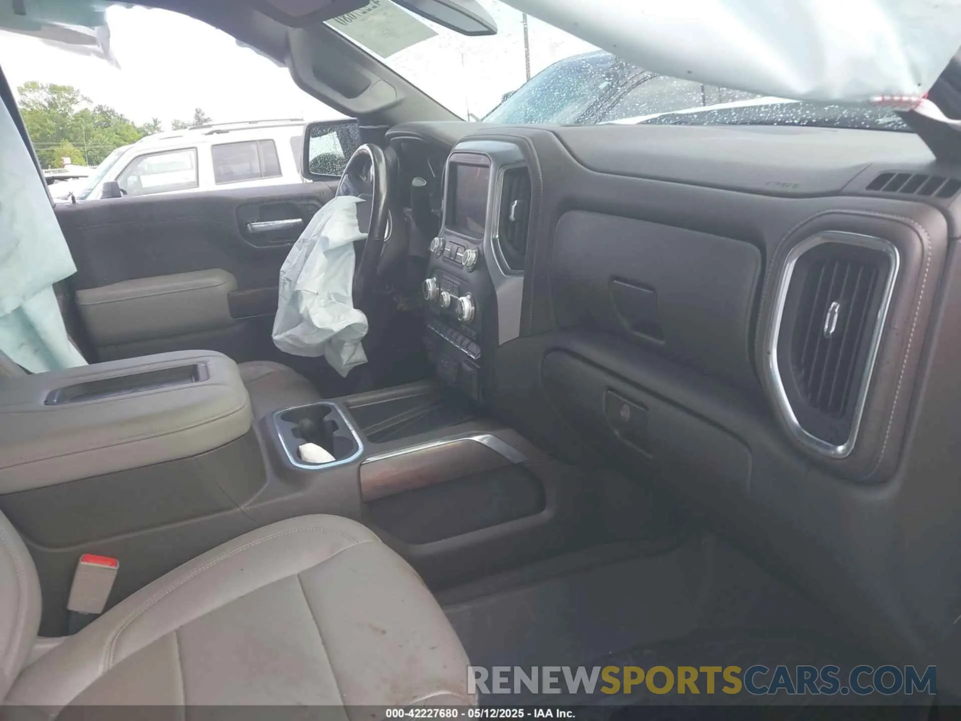 5 Photograph of a damaged car 3GTU9DED3KG195956 GMC SIERRA 1500 2019