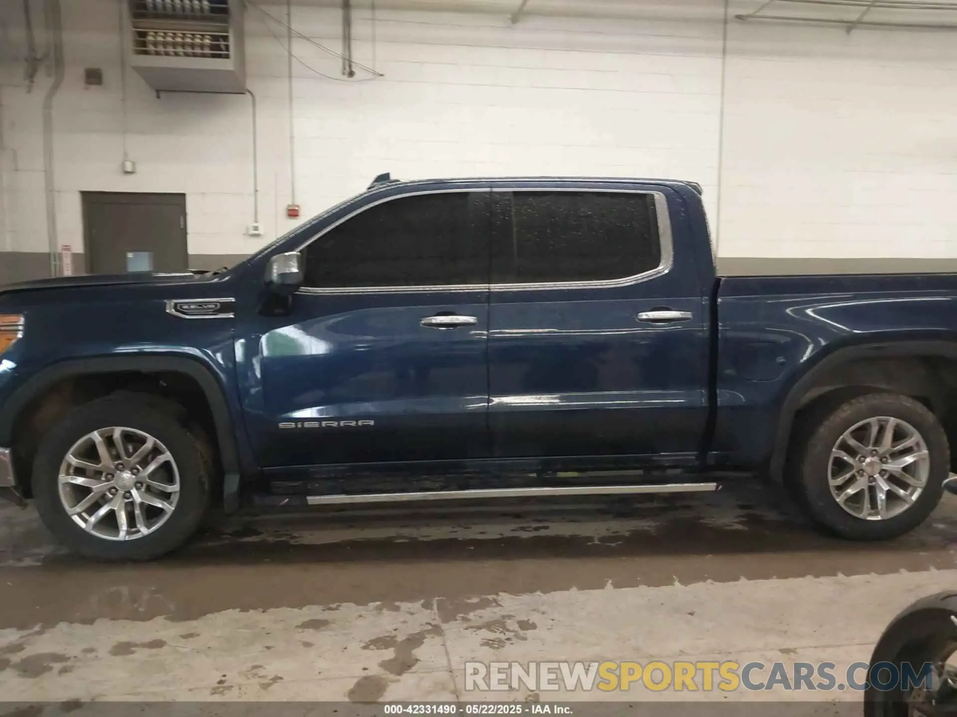 14 Photograph of a damaged car 3GTU9DED3KG288704 GMC SIERRA 1500 2019