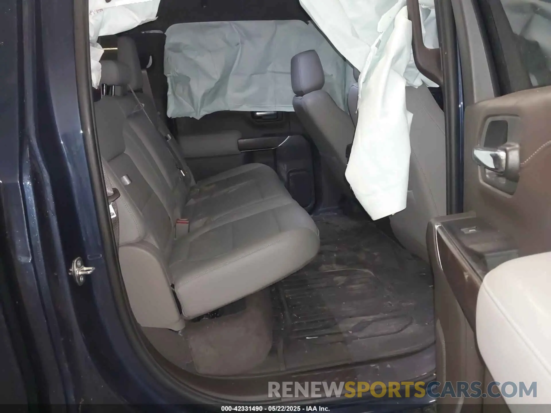 8 Photograph of a damaged car 3GTU9DED3KG288704 GMC SIERRA 1500 2019