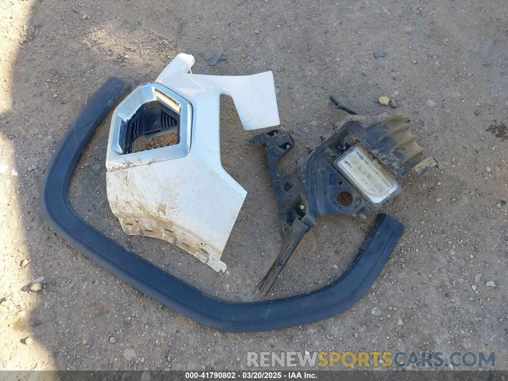 11 Photograph of a damaged car 3GTU9DED3KG300902 GMC SIERRA 1500 2019