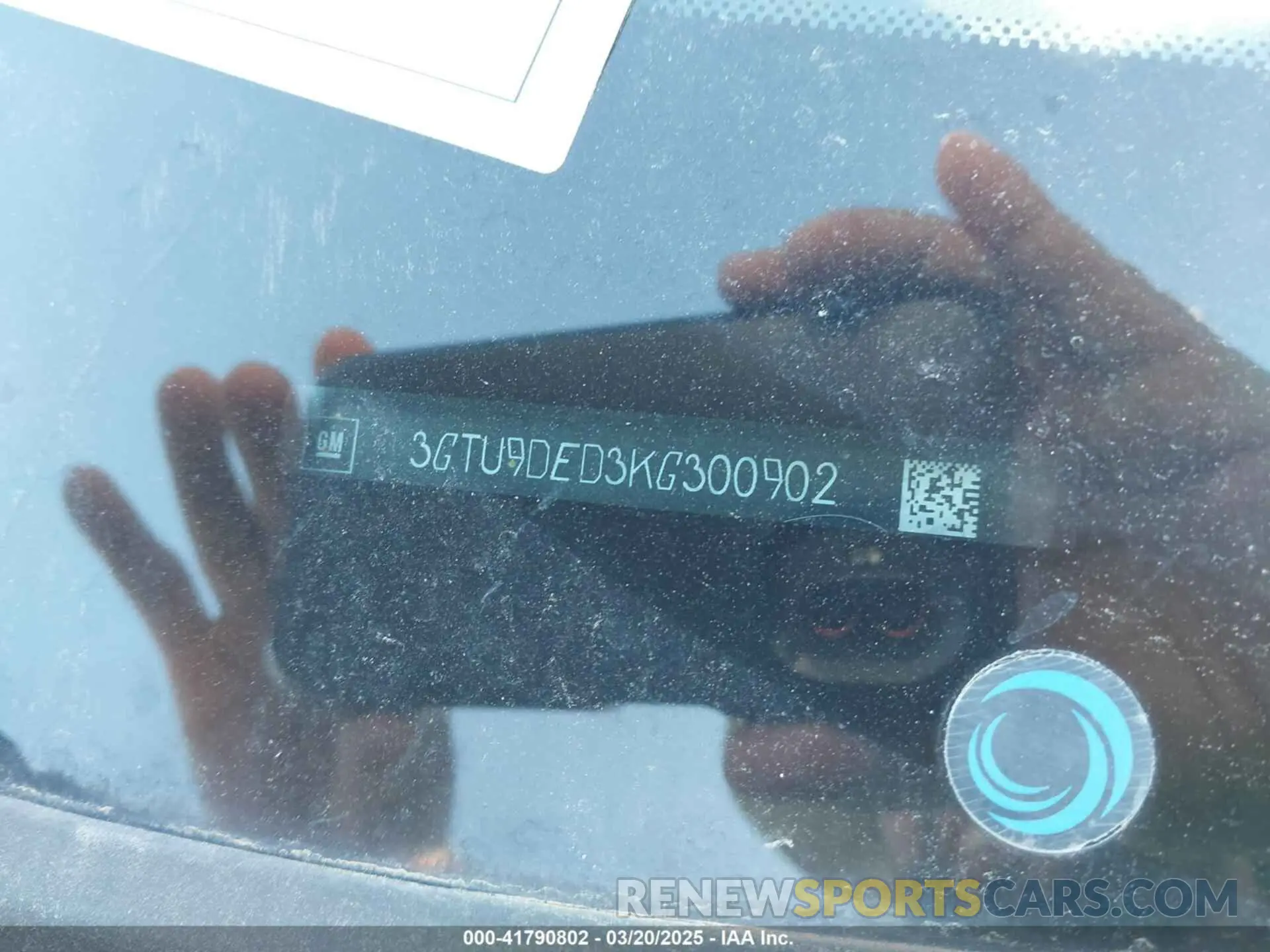 9 Photograph of a damaged car 3GTU9DED3KG300902 GMC SIERRA 1500 2019