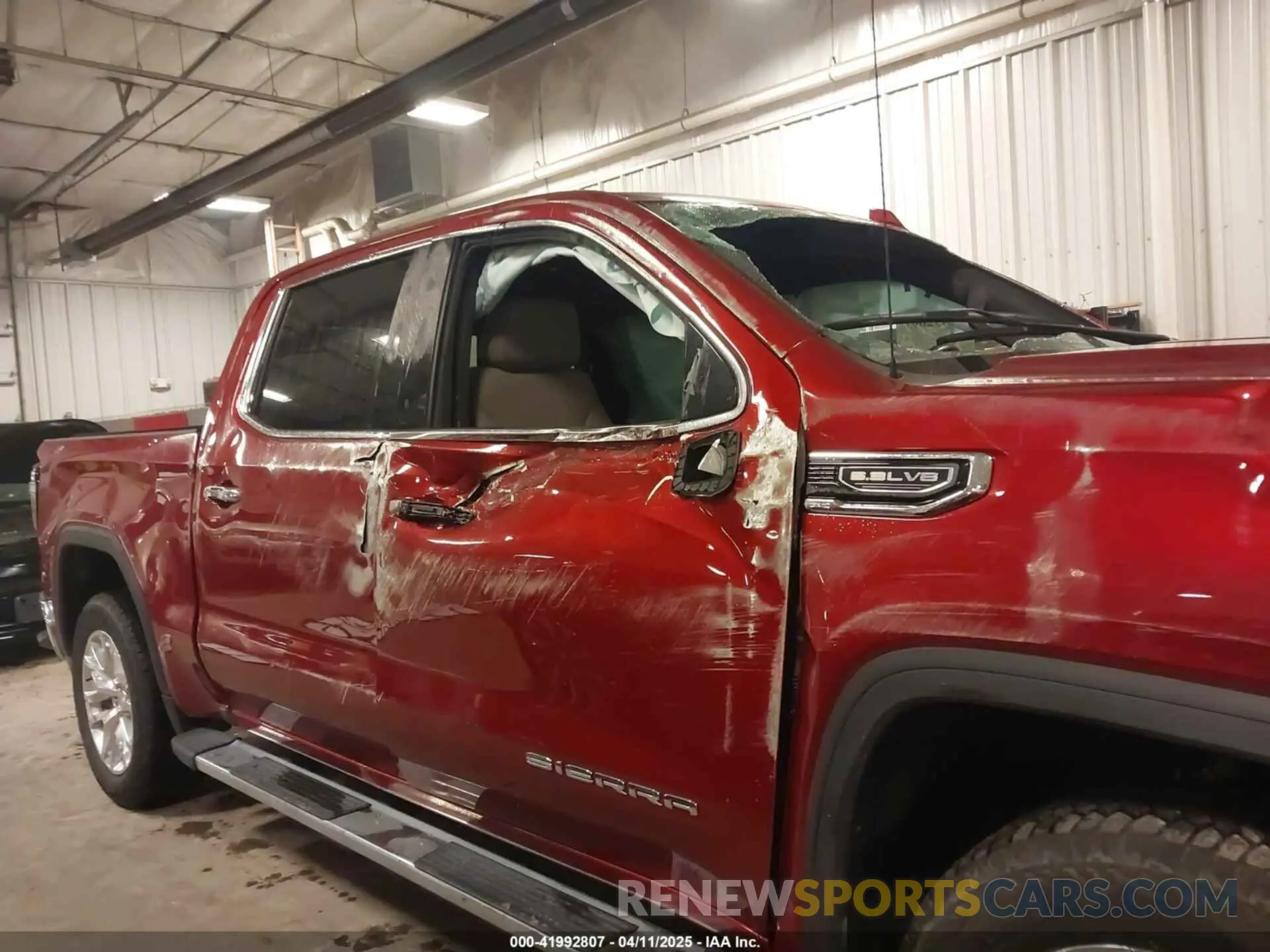 14 Photograph of a damaged car 3GTU9DED4KG132221 GMC SIERRA 1500 2019