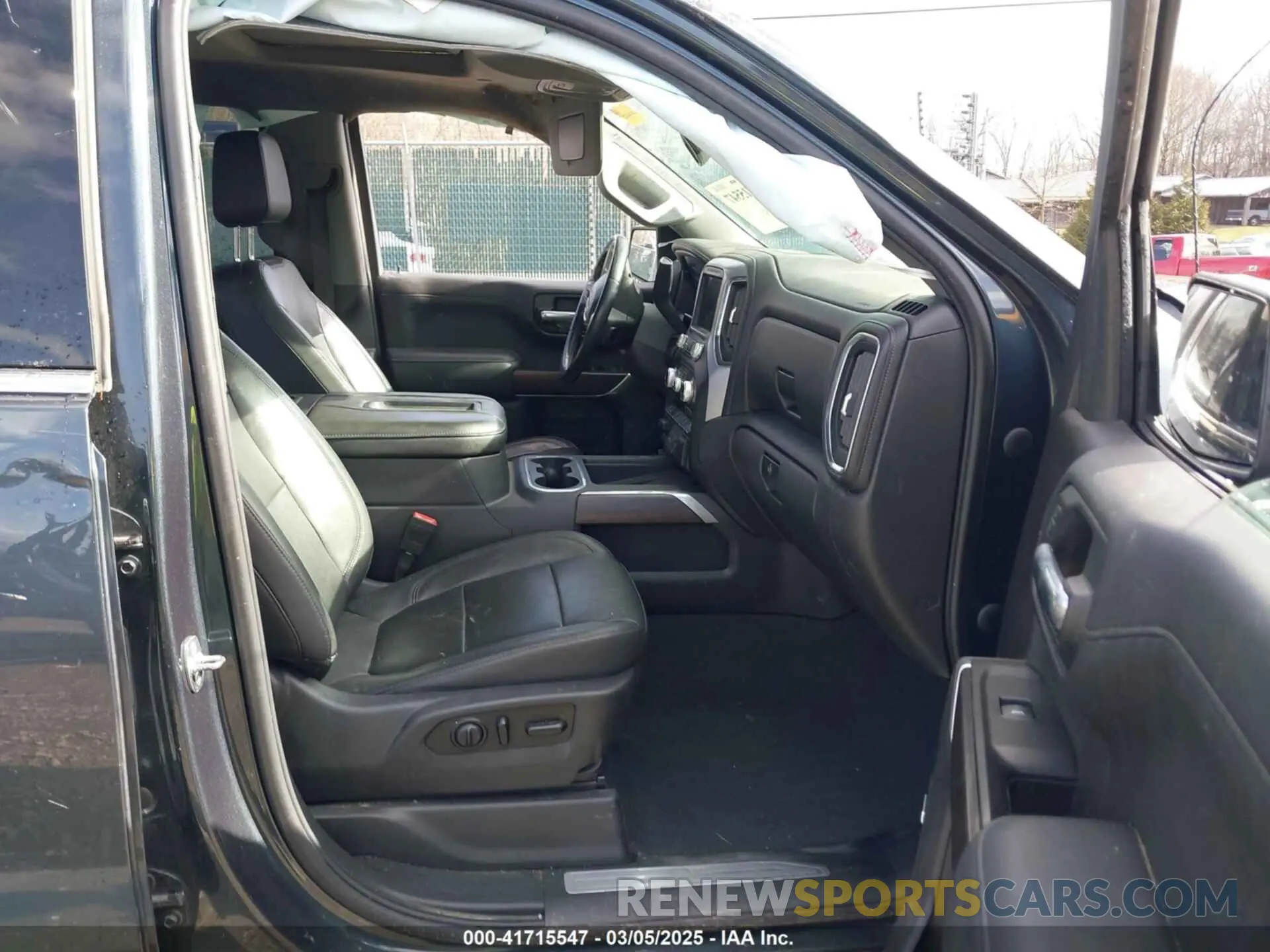 5 Photograph of a damaged car 3GTU9DED6KG226228 GMC SIERRA 1500 2019