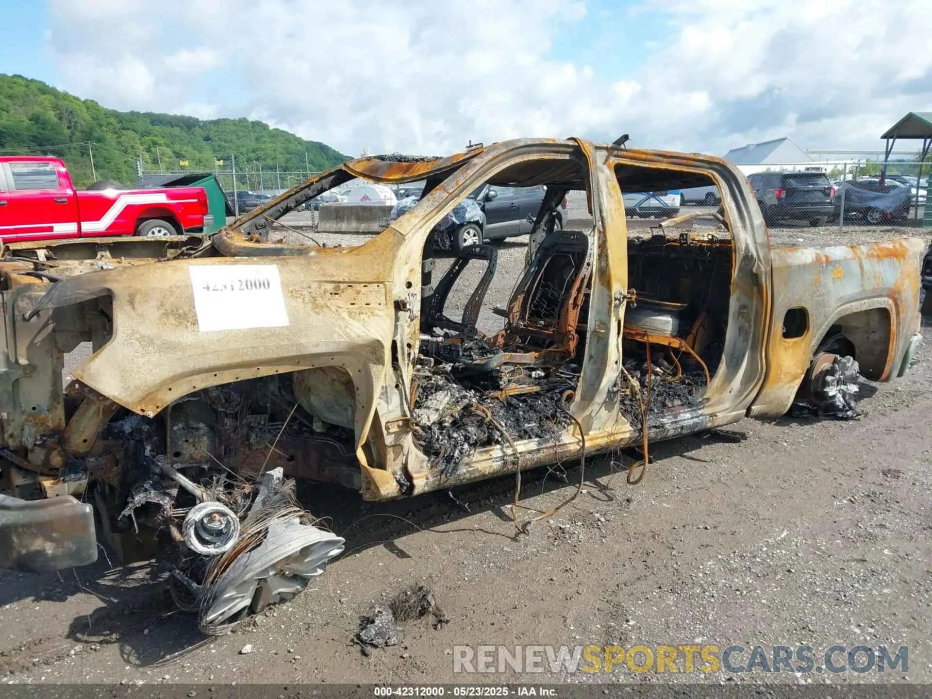 6 Photograph of a damaged car 3GTU9DED7KG247993 GMC SIERRA 1500 2019
