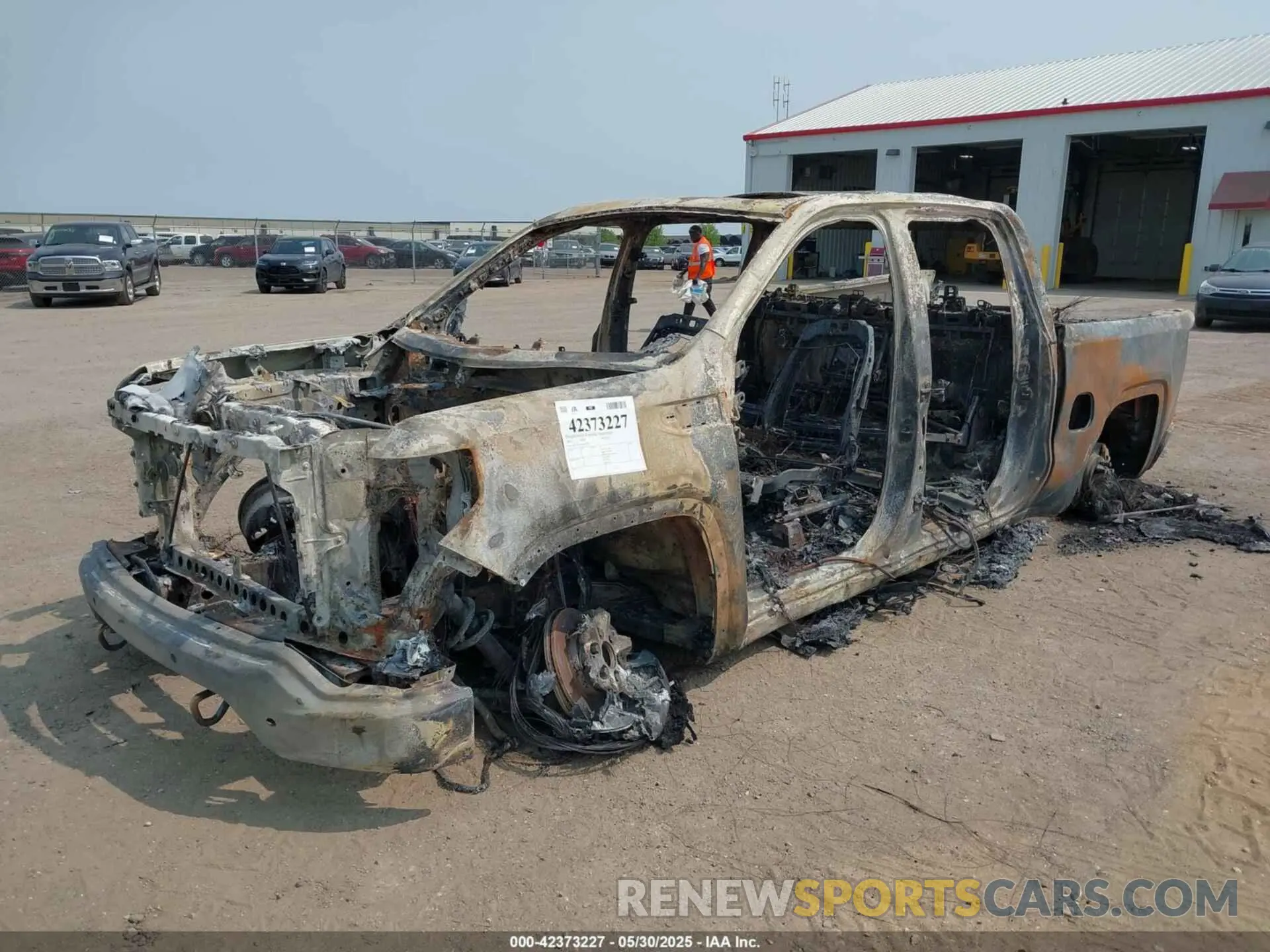 2 Photograph of a damaged car 3GTU9FEL7KG139621 GMC SIERRA 1500 2019