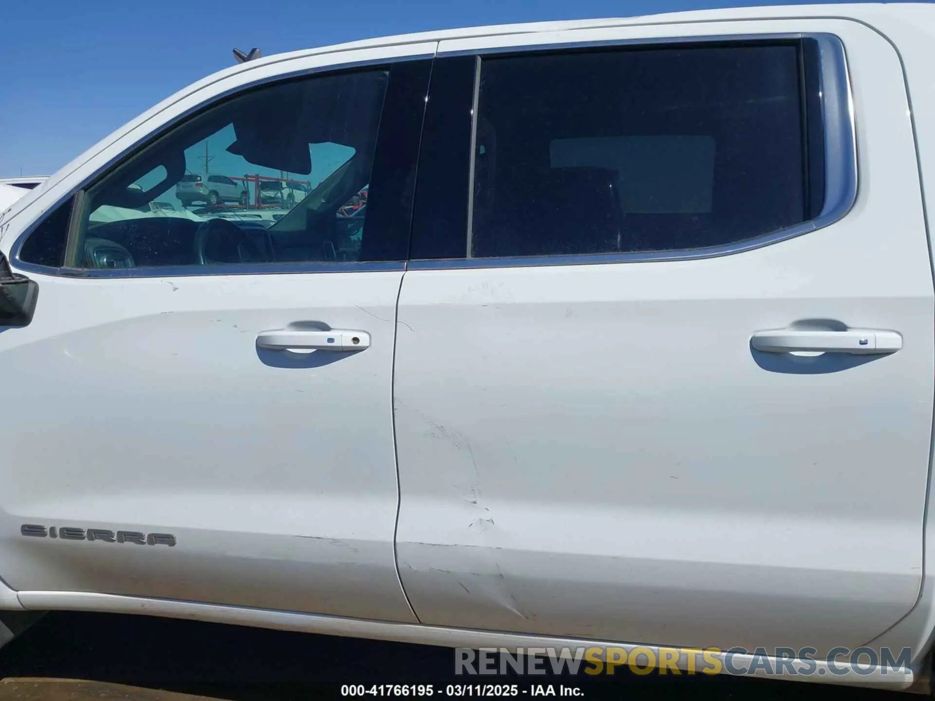 14 Photograph of a damaged car 1GTP8BED2LZ172075 GMC SIERRA 1500 2020