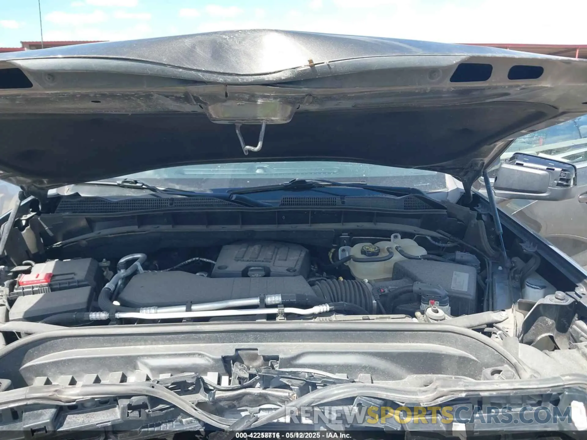 10 Photograph of a damaged car 1GTP8BEK1LZ163771 GMC SIERRA 1500 2020
