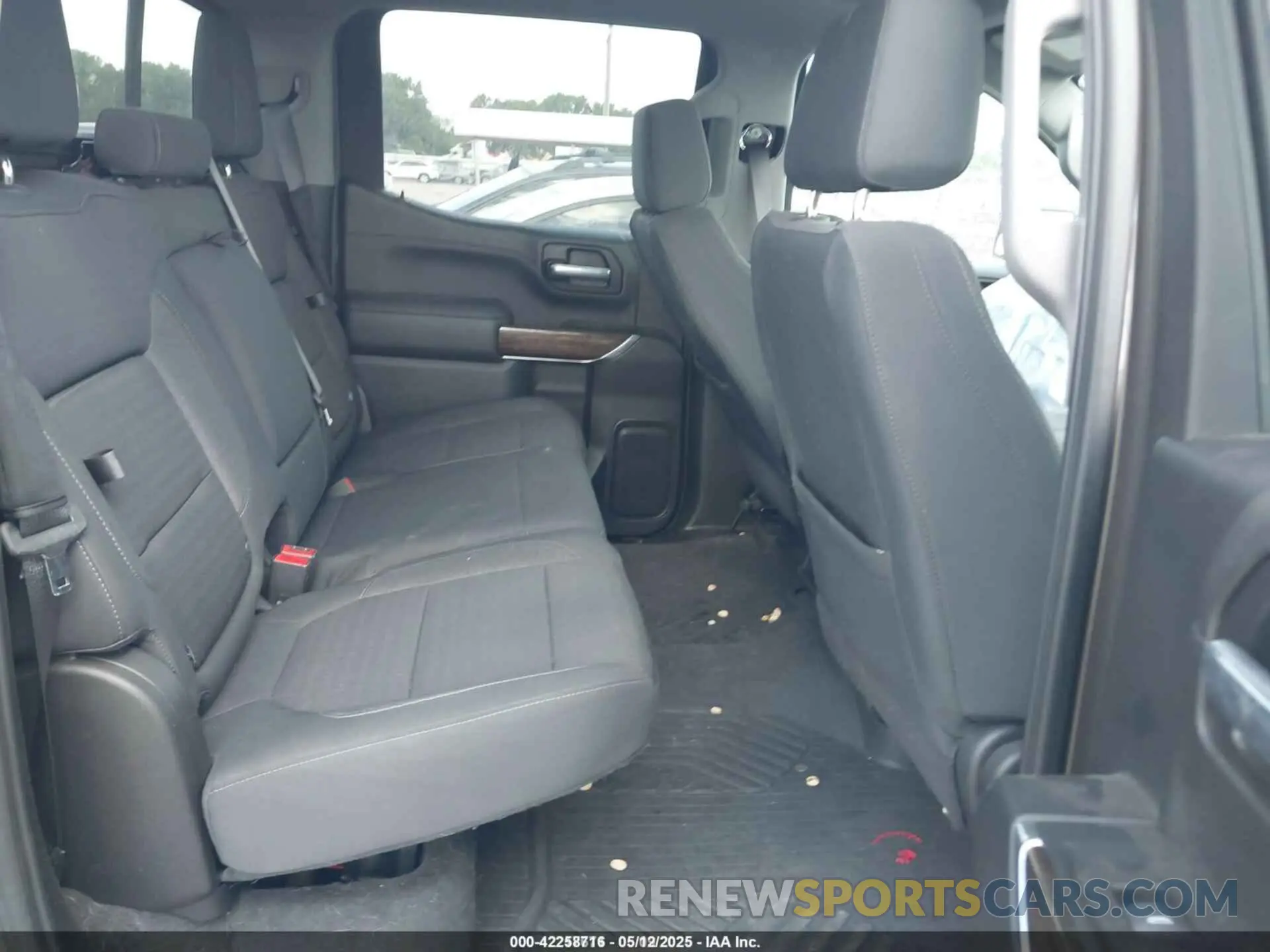 8 Photograph of a damaged car 1GTP8BEK1LZ163771 GMC SIERRA 1500 2020