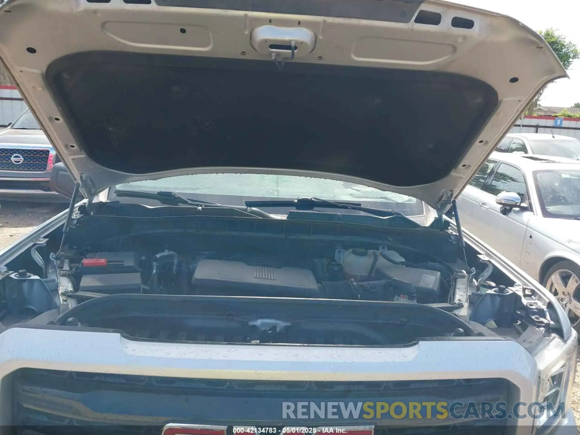 10 Photograph of a damaged car 1GTP8CEDXLZ108002 GMC SIERRA 1500 2020