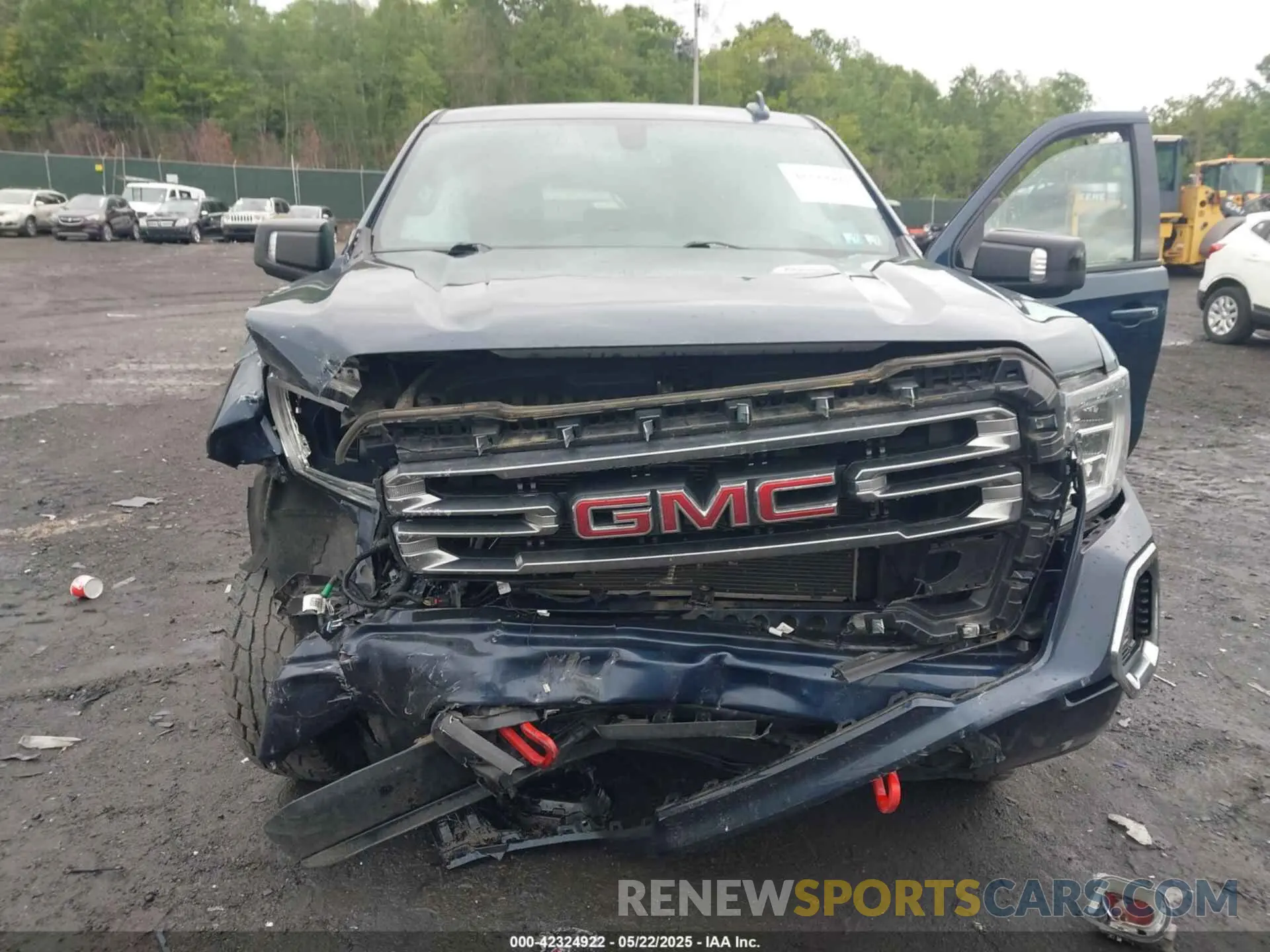 6 Photograph of a damaged car 1GTP9EED8LZ239051 GMC SIERRA 1500 2020