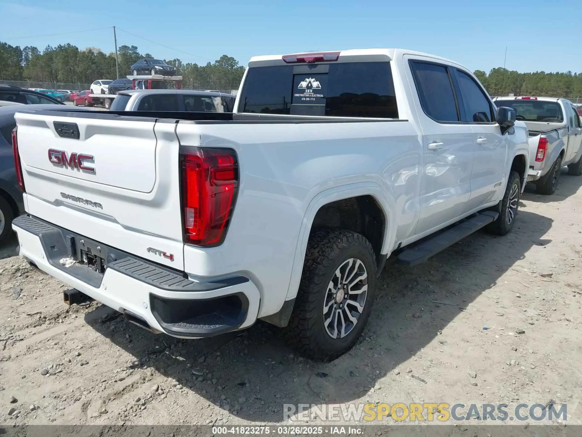 4 Photograph of a damaged car 1GTP9EEL1LZ288888 GMC SIERRA 1500 2020