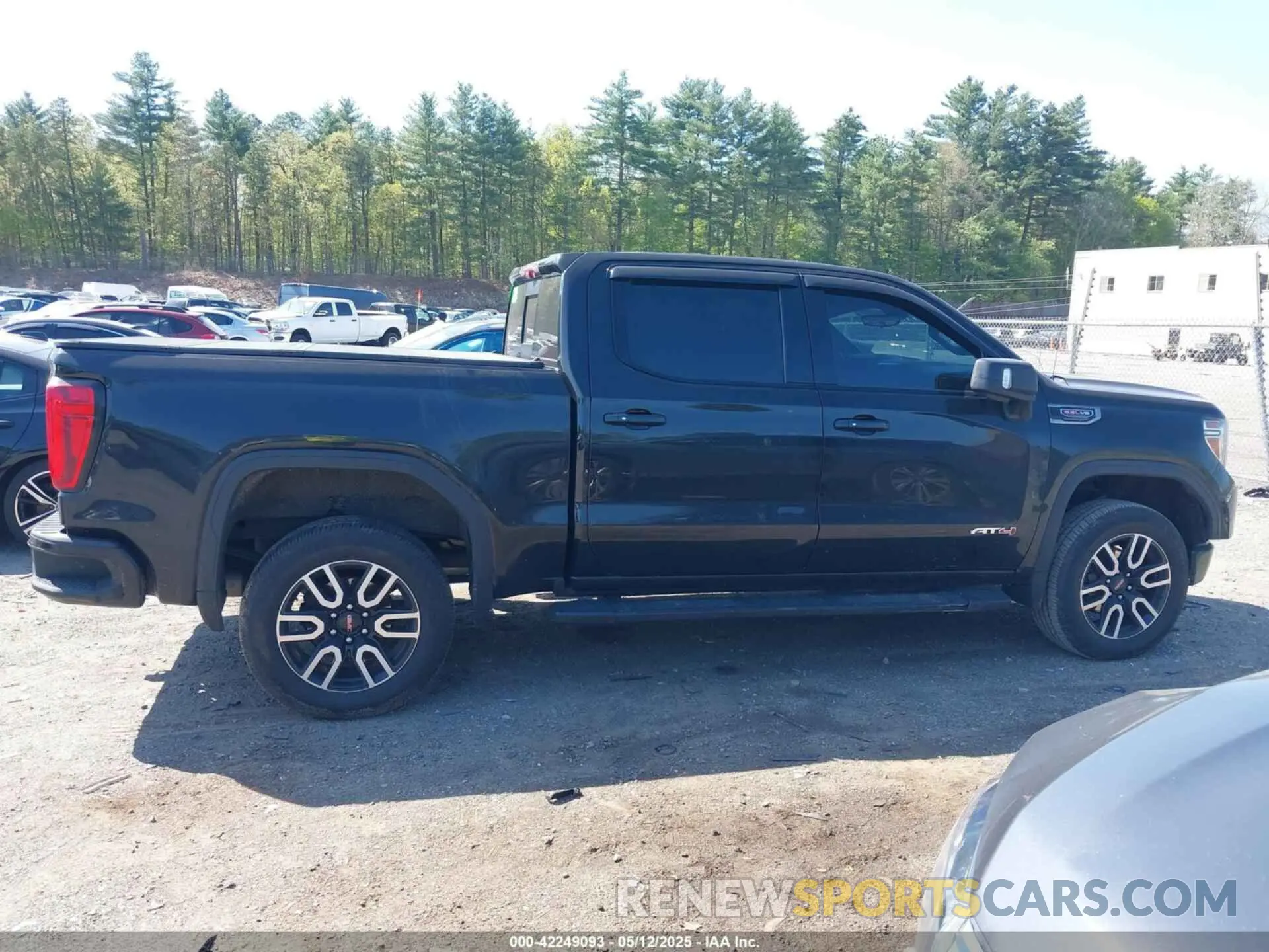 14 Photograph of a damaged car 1GTP9EEL7LZ342159 GMC SIERRA 1500 2020