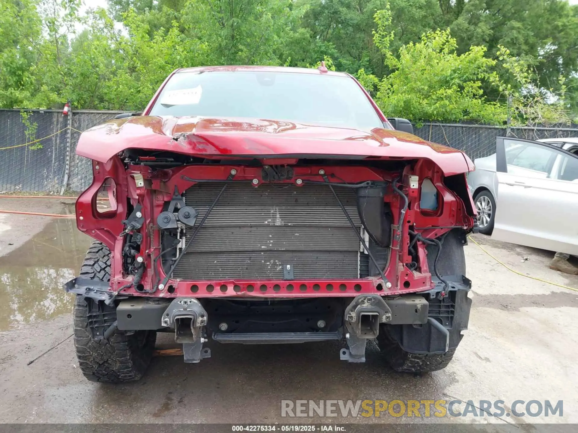 13 Photograph of a damaged car 1GTP9EEL8LZ297488 GMC SIERRA 1500 2020
