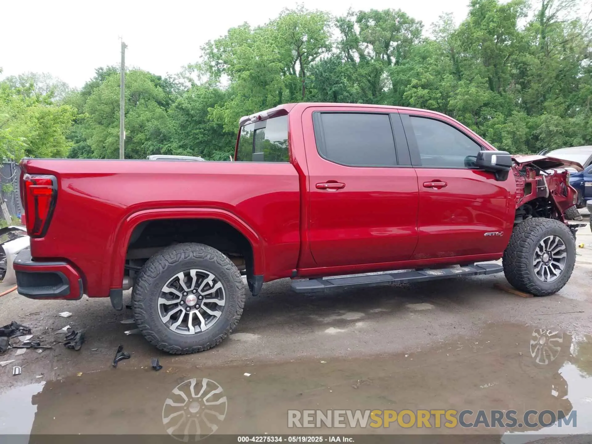 14 Photograph of a damaged car 1GTP9EEL8LZ297488 GMC SIERRA 1500 2020