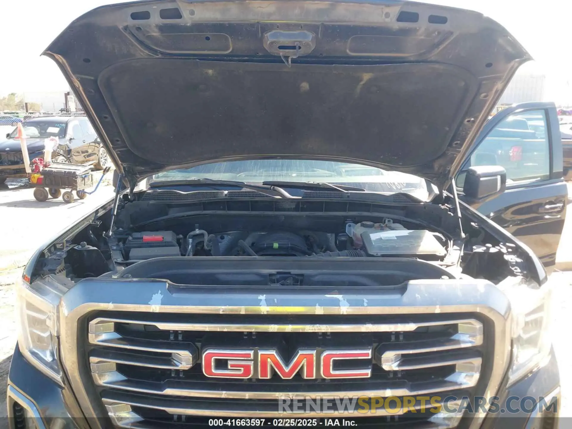 10 Photograph of a damaged car 1GTP9EELXLZ294821 GMC SIERRA 1500 2020