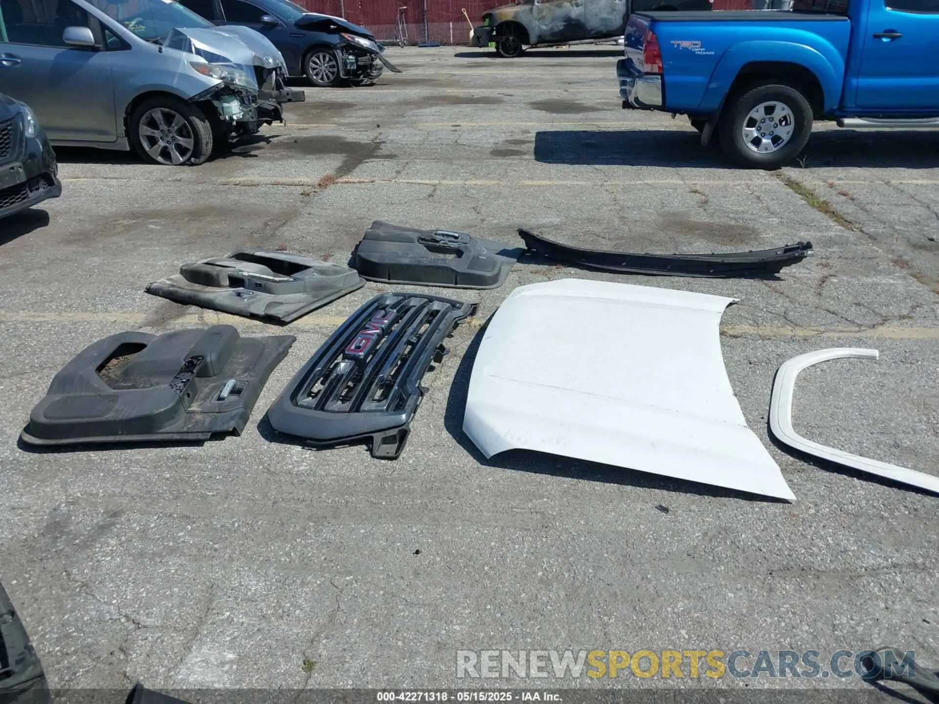 11 Photograph of a damaged car 1GTP9EELXLZ316476 GMC SIERRA 1500 2020