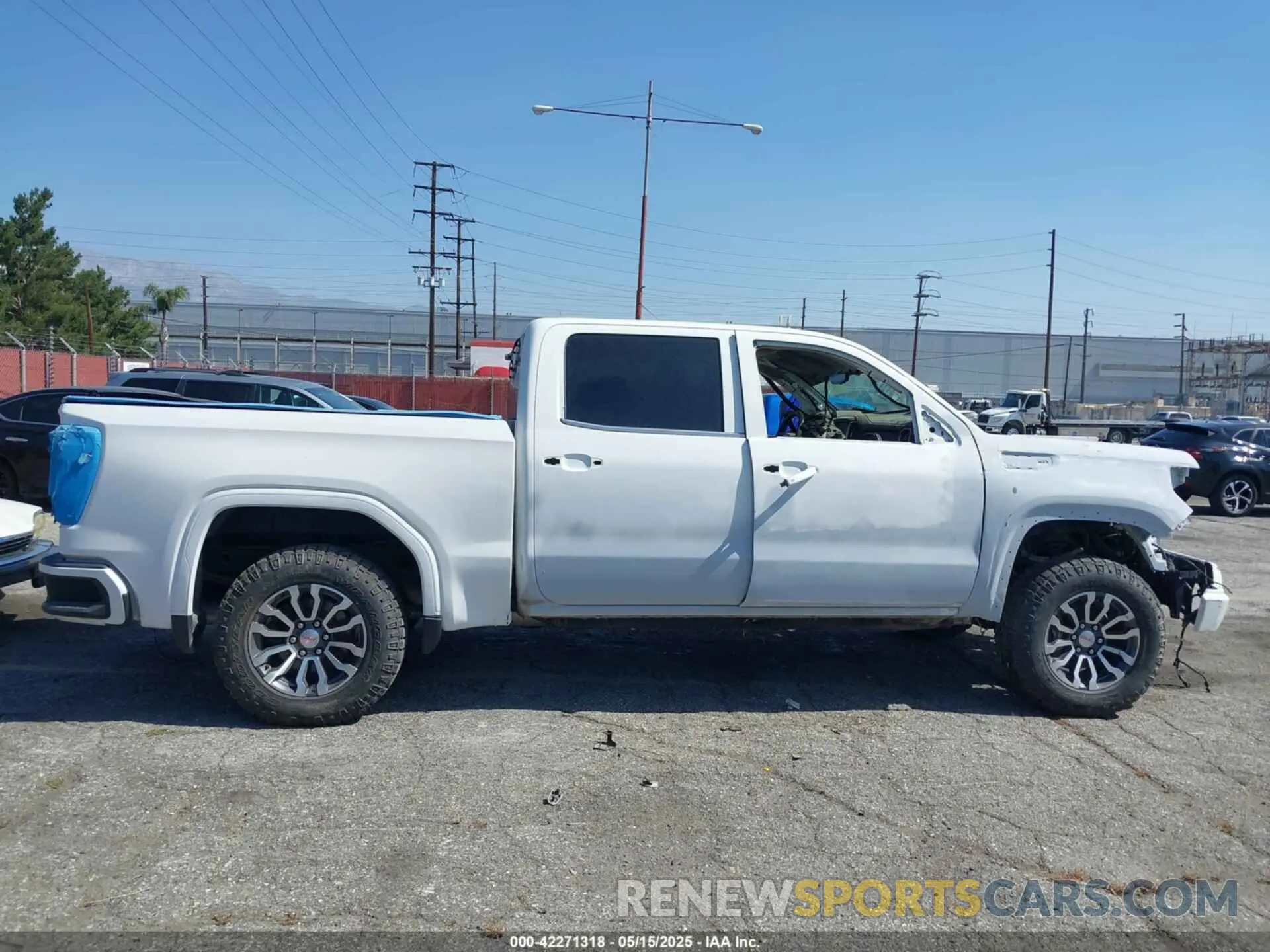 13 Photograph of a damaged car 1GTP9EELXLZ316476 GMC SIERRA 1500 2020