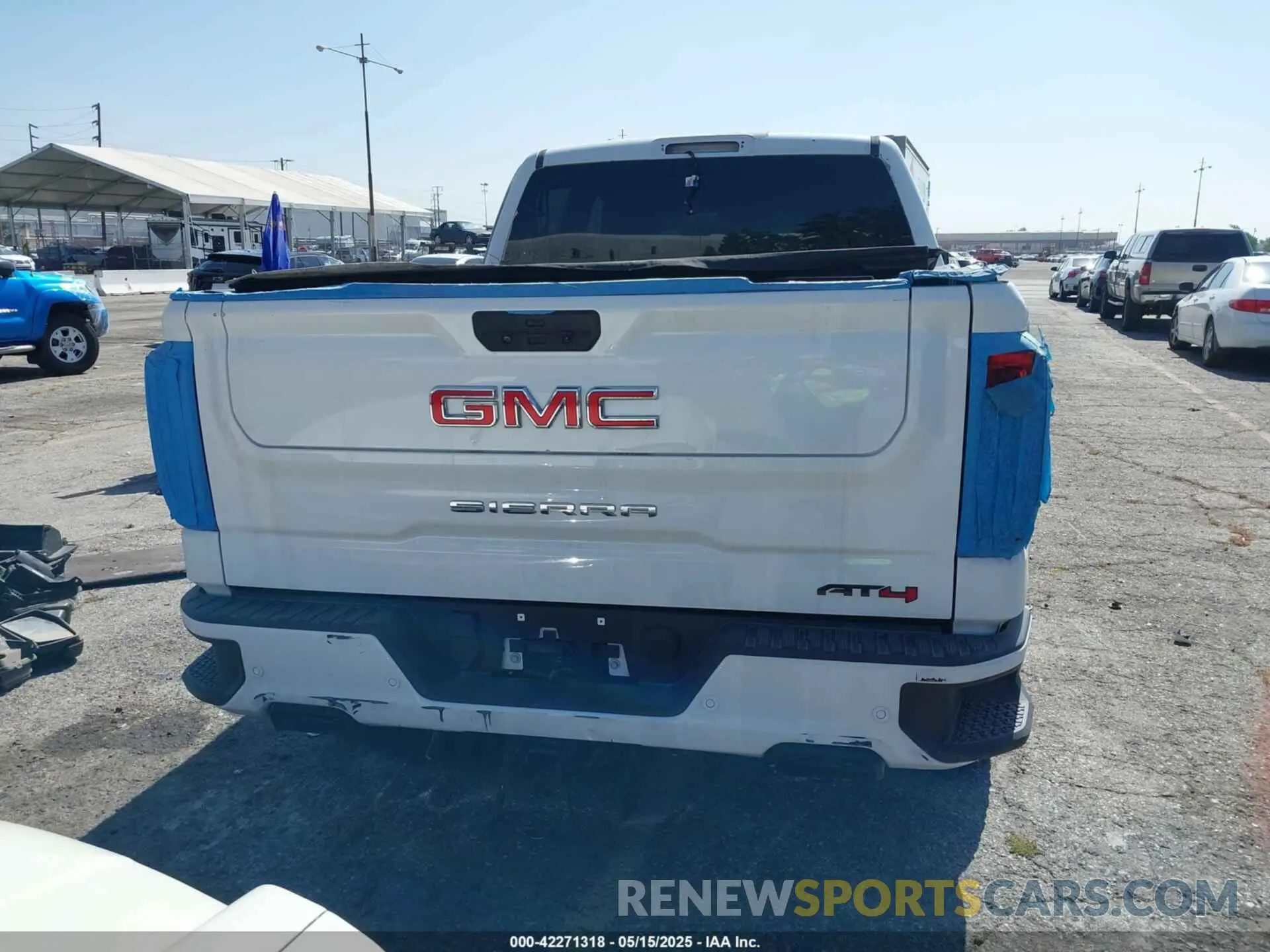 16 Photograph of a damaged car 1GTP9EELXLZ316476 GMC SIERRA 1500 2020