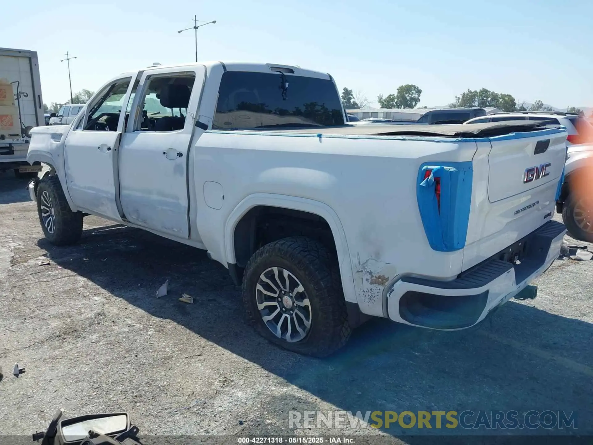 3 Photograph of a damaged car 1GTP9EELXLZ316476 GMC SIERRA 1500 2020