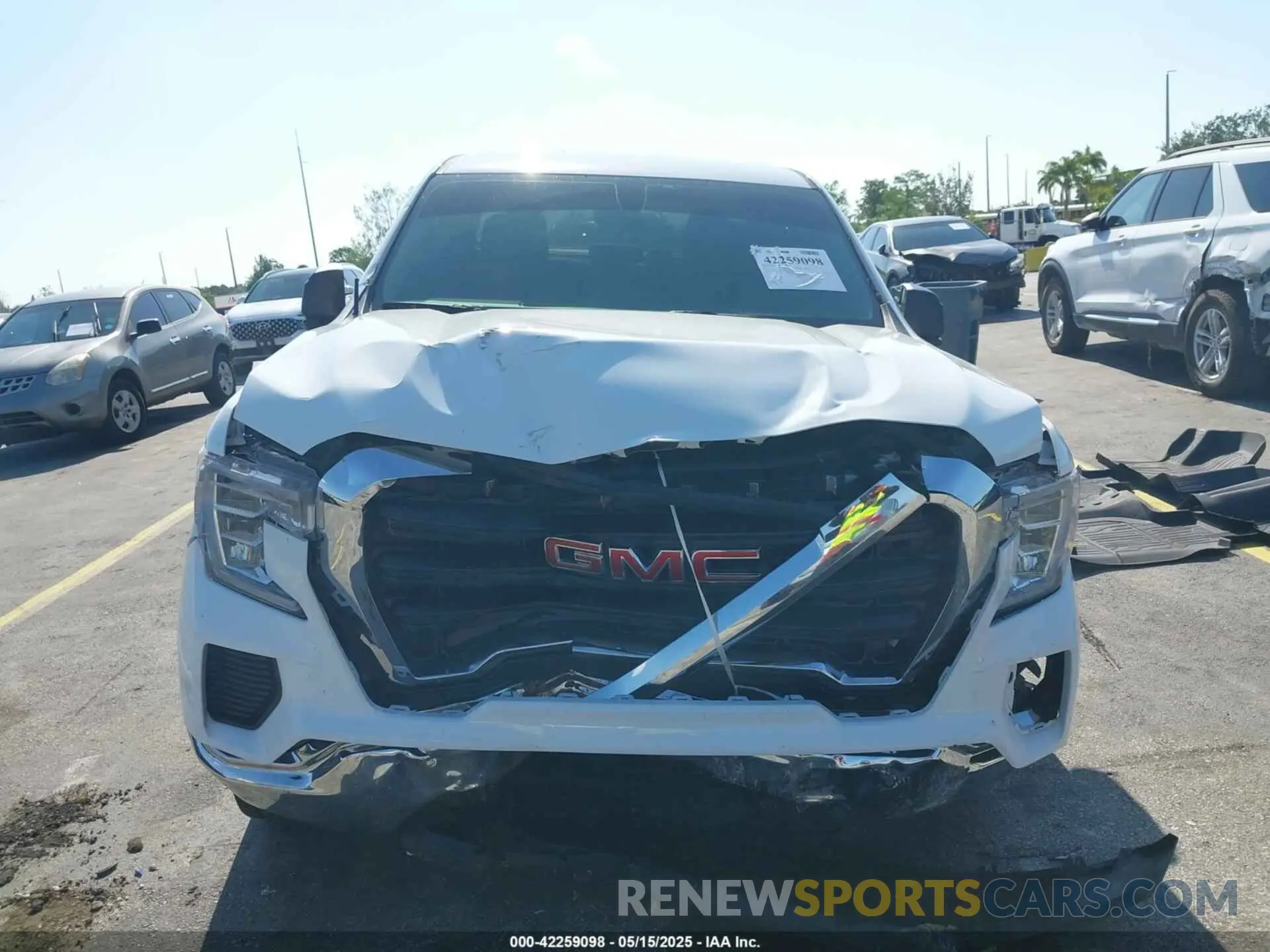 12 Photograph of a damaged car 1GTR8AEHXLZ364124 GMC SIERRA 1500 2020