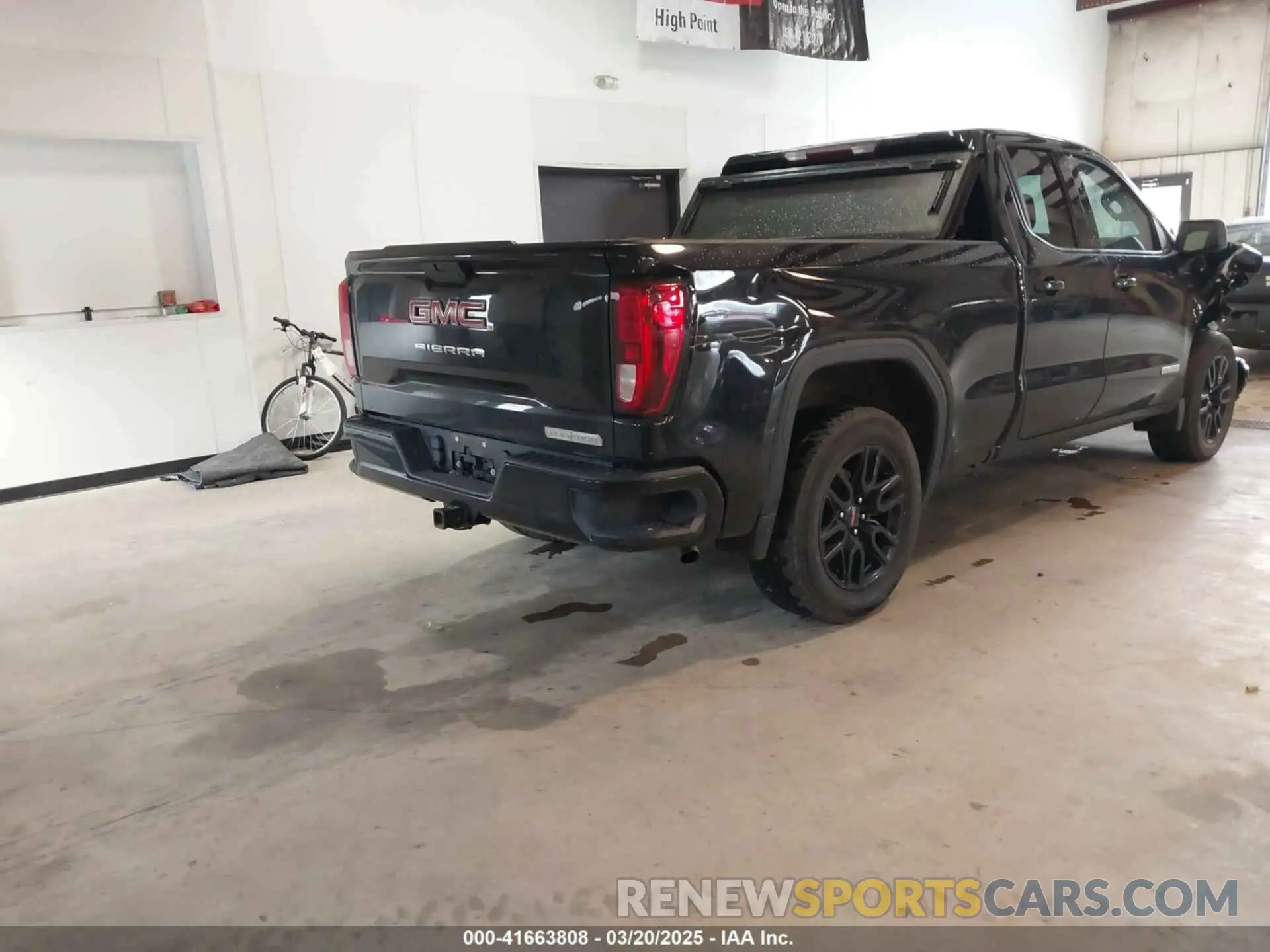 4 Photograph of a damaged car 1GTR8CED1LZ118331 GMC SIERRA 1500 2020