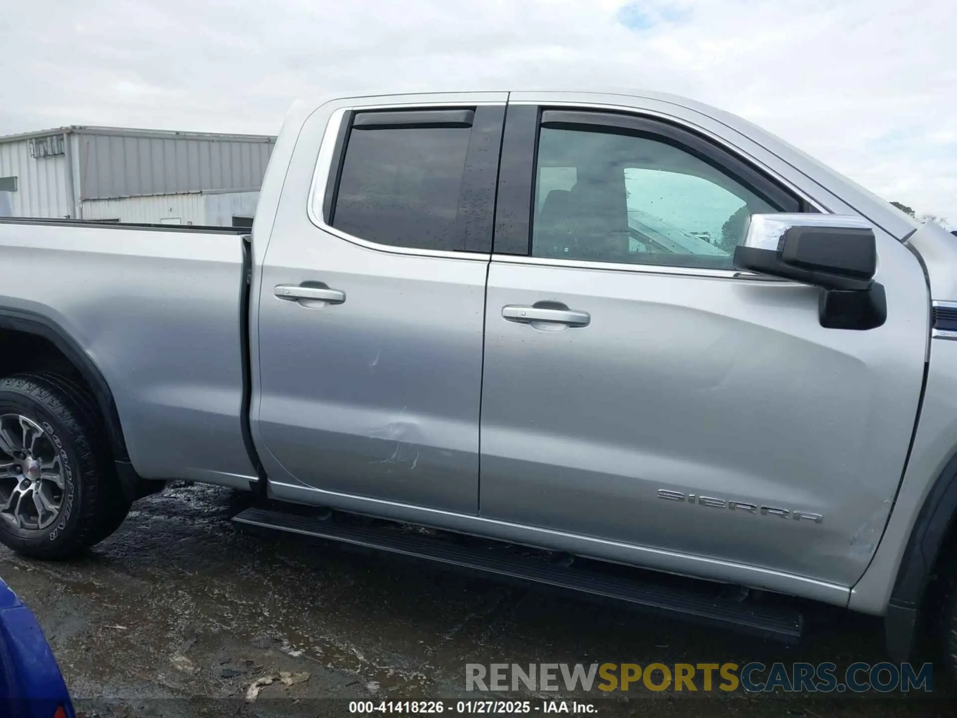 13 Photograph of a damaged car 1GTR9BED3LZ107791 GMC SIERRA 1500 2020